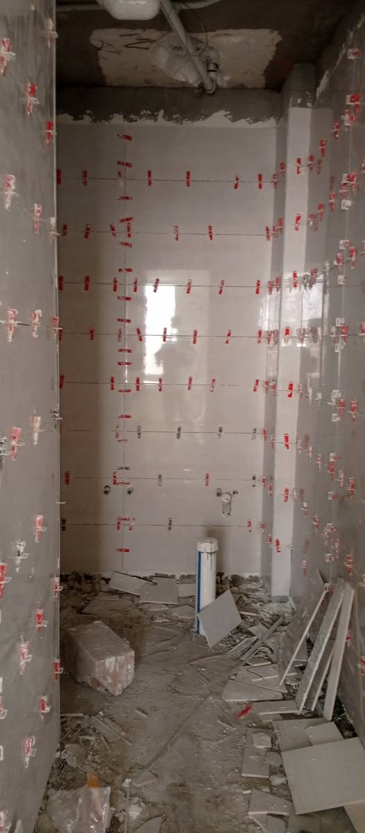 خلفة سيراميك وبورسلين خبرة وإتقان في العمل 🛠️✨
نقدّم لكم أفضل خدمات تركيب السيراميك والبورسلين للأرضيات والجدران بأعلى درجات الدقة والنظافة:
  
🔹 تركيب بورسلين وسيراميك (أرضيات، جدران، مطابخ، وحمامات).
🔹 تغليف سلالم وديكورات بدقة عالية 
🔹 استخدام أحدث أجهزة ومعدات التعديل لضمان استواء السطح 100% بدون أي فراغات أو عيوب

  
📍 مكان العمل: الانبار 
📞 للإتصال أو التواصل وتساب: ***********
