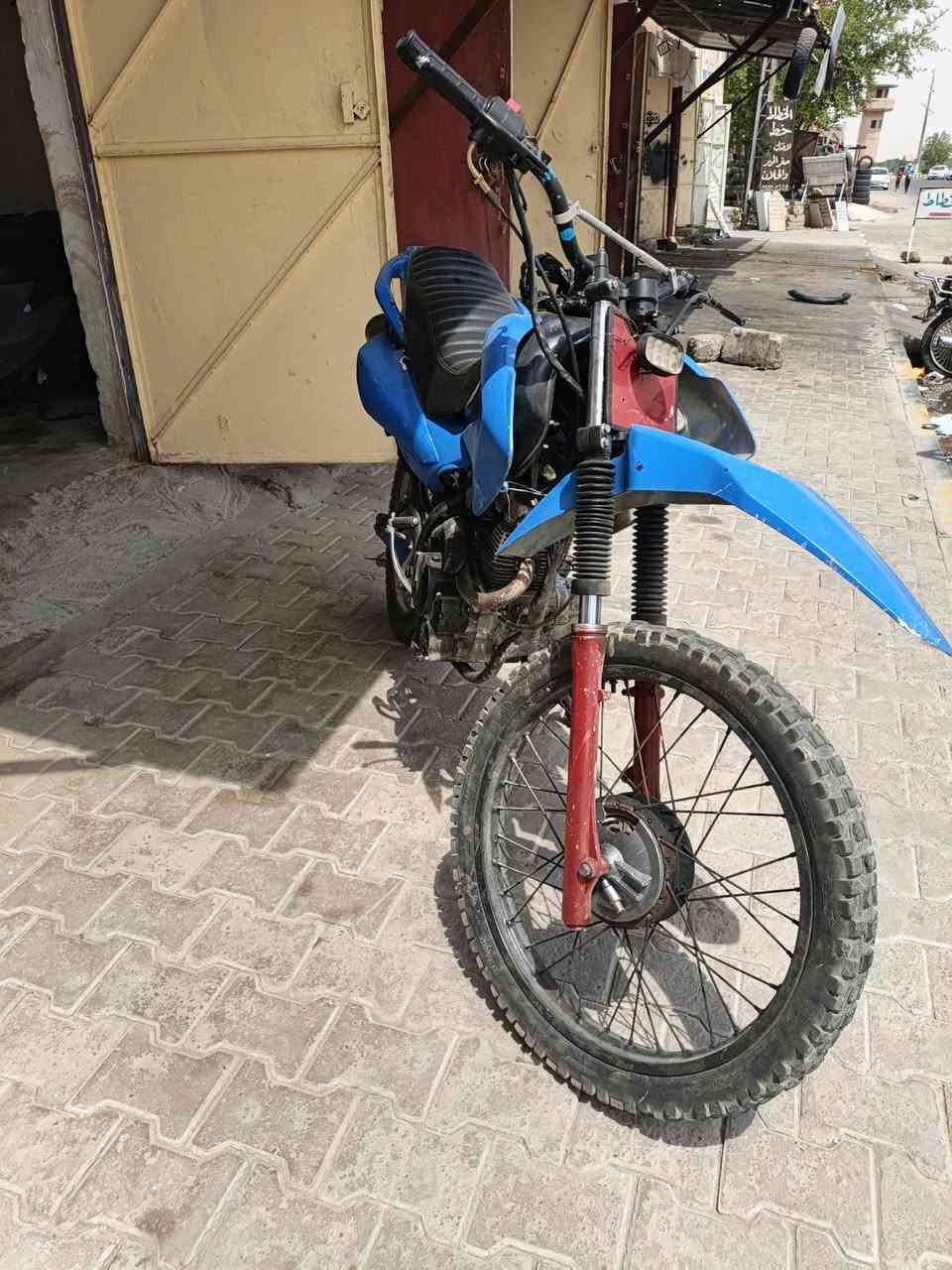 السلام عليكم شباب
المكان تكريت
دراجه قفاز شقاله هندر
دراجه حلوه ناعمه
مكينتهه حلوه صوت مابيهه
مكلف بلبيع السعر جوه السوك
325)
***********

