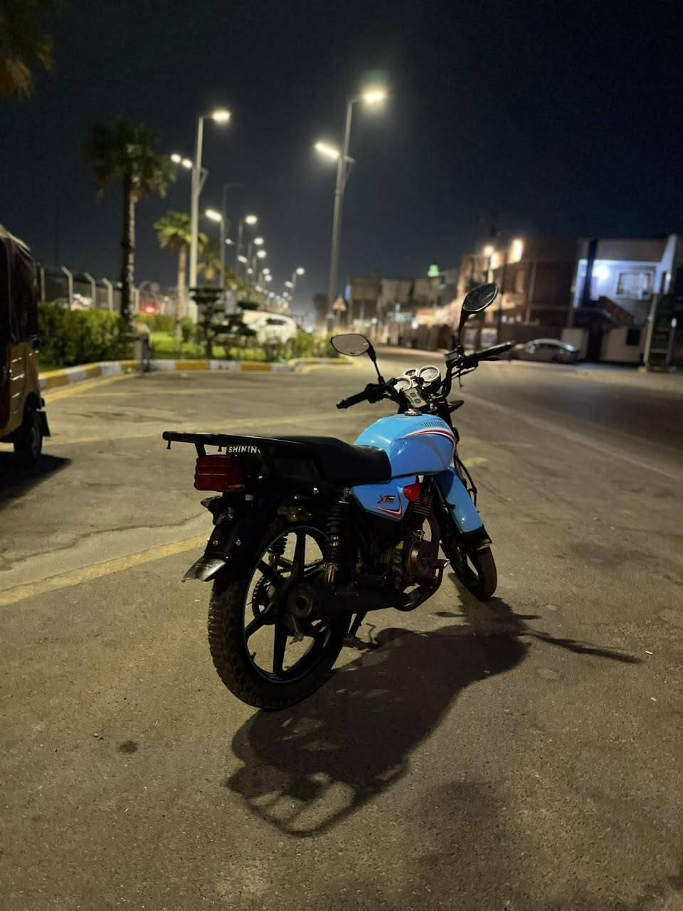 شاينينغ 150cc موديل 25 صارلها 6 اشهر نازله للشارع مكفوله مكينه وكهربائيات سعر 850الف وبيها مجال بسيط للاستفسار ***********
