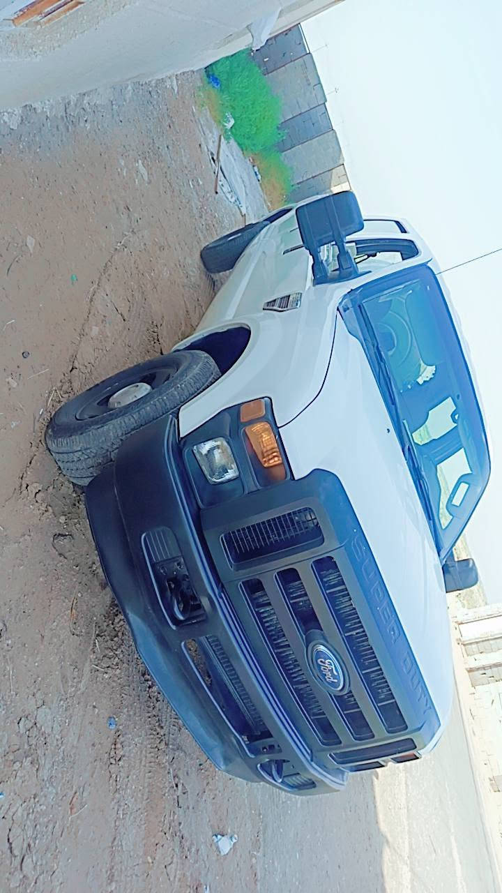مزاد مزاد كاز
المديل ٢٠١٠ اصل أبيض
مكفوله كفاله عامه كير مكينه دفع رباعي 
سيار جديده  السعر ٤٨
مكان كوت
***********
