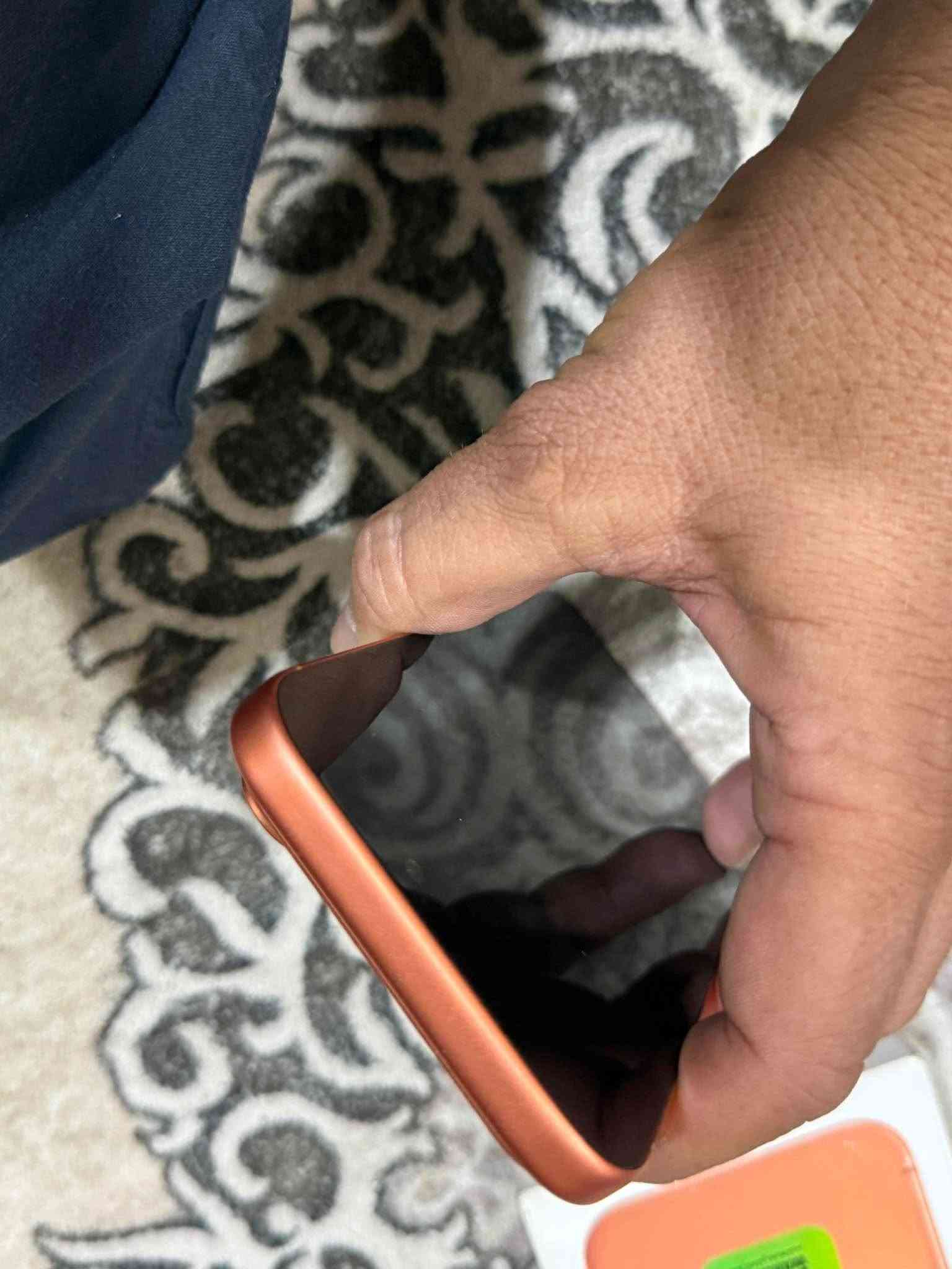 آيفون ١٧ برو ماكس • ٢٥٦ • بيه خط بالشاشة
