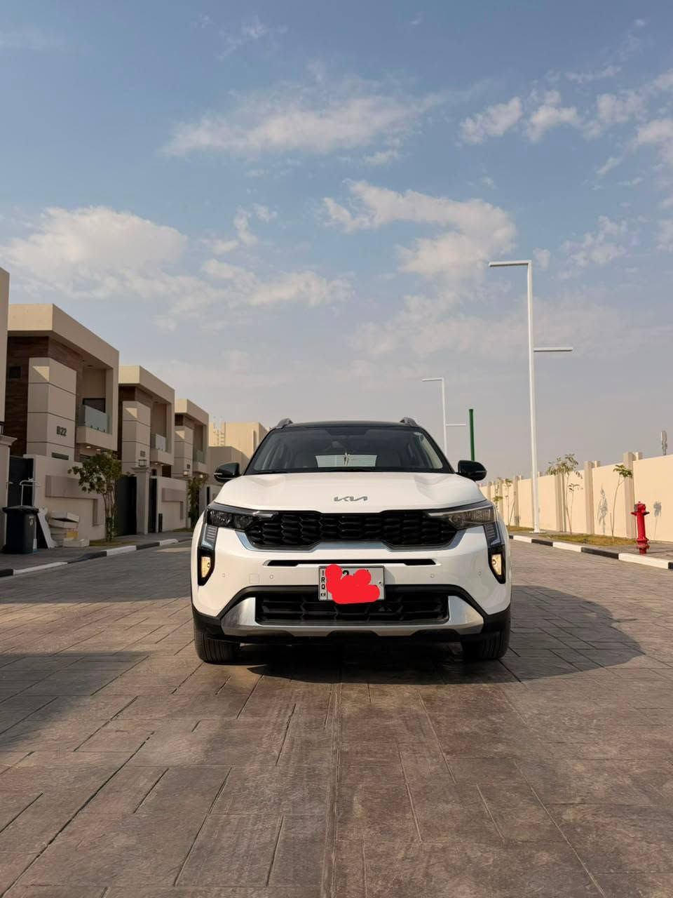 كيا سونيت للبيع  موديل 2024
السعر 160 و بيها مجال 
ماشيه 12,000k m 
المحرك 1500
السياره مابيه اي شي مكفوله
السياره حساسات تحكم ستيرن تبريد فول 
مابيهه اي نقص
رقم التواصل بين واتساب  ***********
