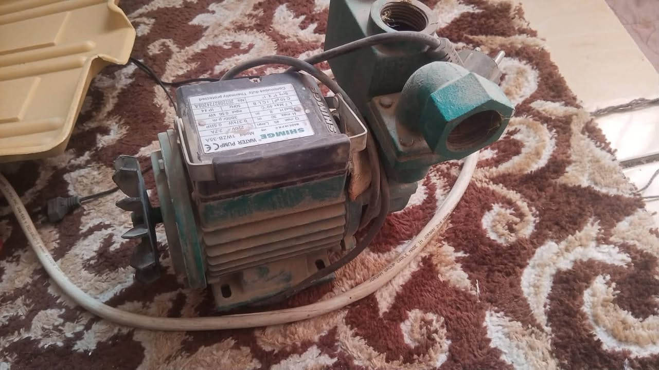 غراض للبيع
فان هوه بيه بارد وحار 75
مأطور شغال 50
زوج ثريا تشتغل 3الوان ب70
ورد عدد3ب25

للاستفسار علئ الرقم ***********
