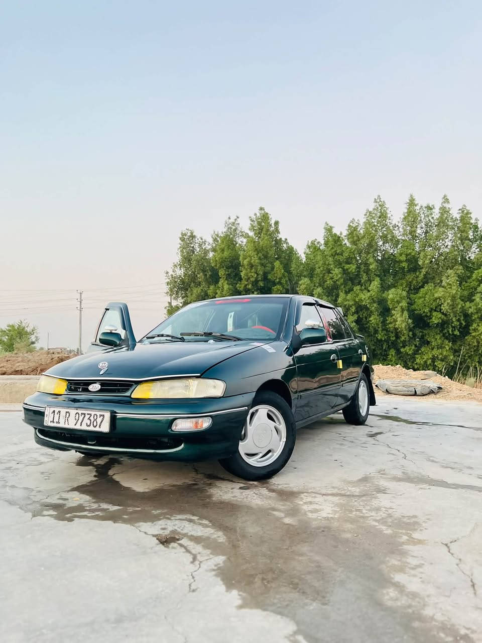 السلام عليكم 
للبيع كياا سيفيا رقم بغداد نكيلزي 
سنويه مشروع وطني صالحه لغايه 2029
موديل 1996 نفخ 
مكينه مسكر مو مفتوح 
كير عادي مكينه وكير خير من الله 
حداديه امامي خلفي جديد 
تخم تاير جديد سياره حلوه ومال جناي 
كهربئيات كله شغاله ترايك وين ماتريد 
دواخل جديد دوشمه جديد 
السعر 35وبيه مجال بسيط 
مكاني بابل ناحيه الشوملي 
الاستفسار ***********

