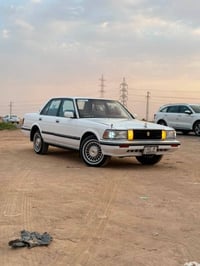 سياره سيدان للبيع موديل 1989 محرك كير بطه 2500 شرط تبريد ثلج صدر تايرا...