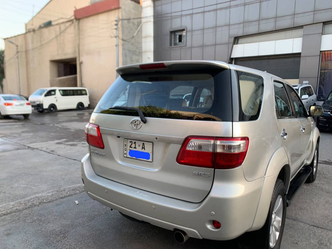 توێتا فۆک چینەر چوار پستۆن مۆدیل 2009  سێ ریز کوشن یەک دەرگای بۆیاغە بێ ناو گرتن گێرو مەکینە بەشەرت توندو تۆڵە غازو بەنزینە دەبڵ ئەکسلە سەنەوی بەسەر نەچوەو گۆرینەوە ناکەین
ژمارەی تەڵەفۆن: ***********
ئاسیا:*********** رانية, السليمانية
