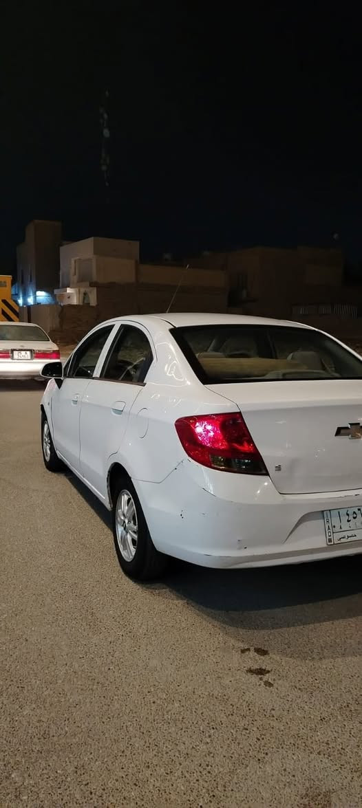 شوفرليت سايل 2012 كير عادي بيها خيط تبخير قاصرين السياره وبيها النمره الخامسه والبك مايجن وتبريدها ثلج  السعر 27 وبيها مجال مكاني ناصريه مركز ***********
