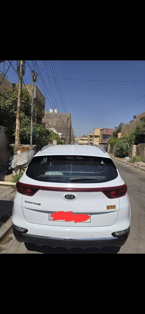 🚗 كيا سبورتج 2021 للبيع 🚗
​الموديل: 2021
​المحرك: 2000 دوش (DOHC)
​المسافة المقطوعة: 65,000 كم
السعر:210 وبيها مجال 
​الحالة: مكفولة من الحادث والصبغ (شرط الفحص)
​الرقم: بغداد (خصوصي)
​✨ تفاصيل إضافية:
​السيارة بحالة الممتازة، جاهزة للتحويل والاستخدام ولا تحتاج أي مصاريف.
مكاني بغداد 
للاستفسار ***********

