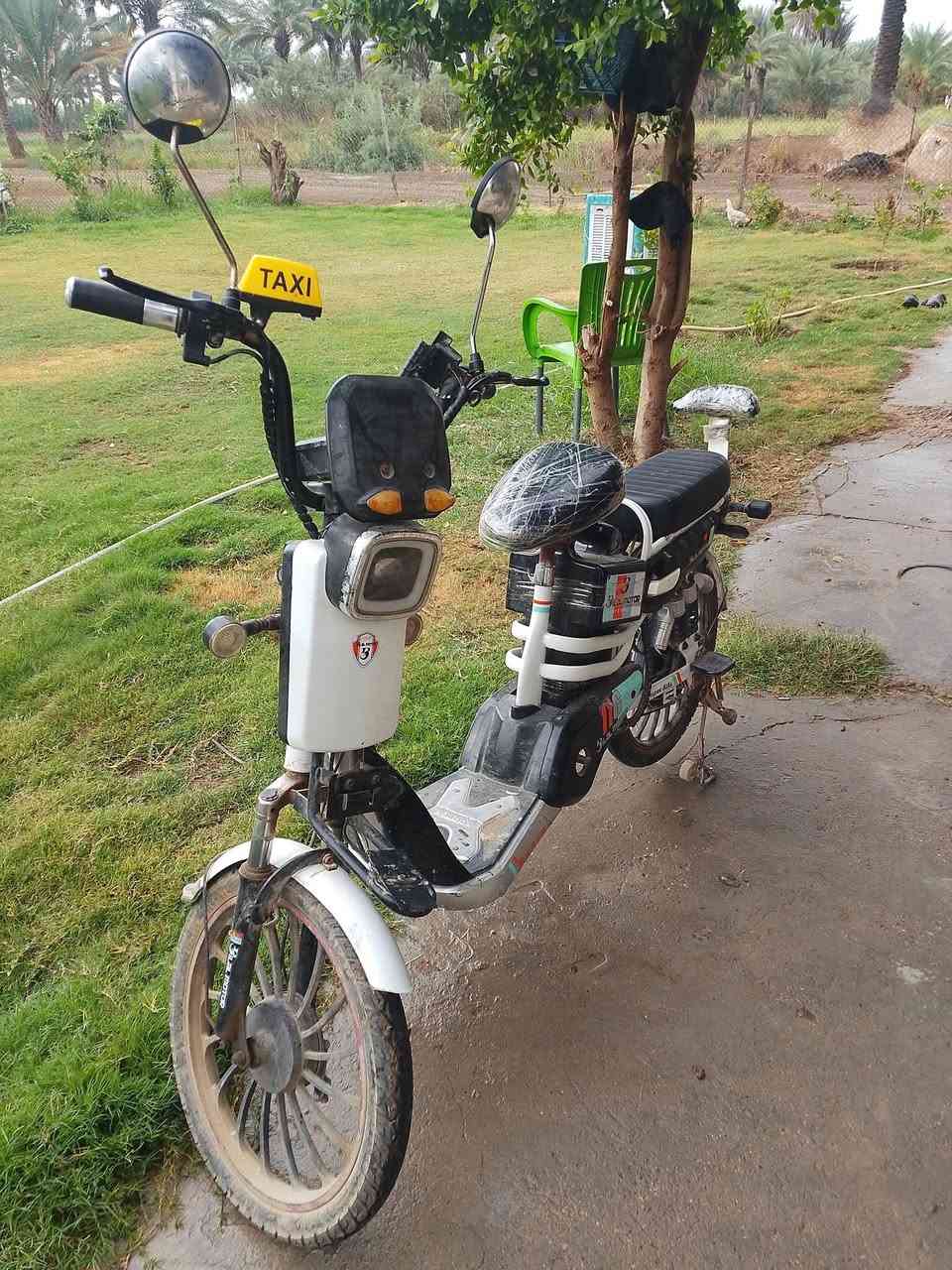 عجلة كهربائية • للبيع