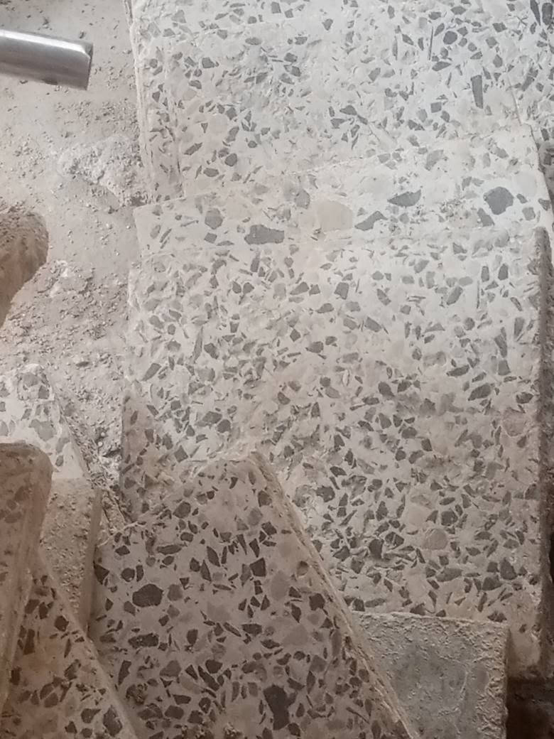 ‎عماره ميمونه كاشي للبيع مناسب تصل ***********‎ الميمونة, ميسان
