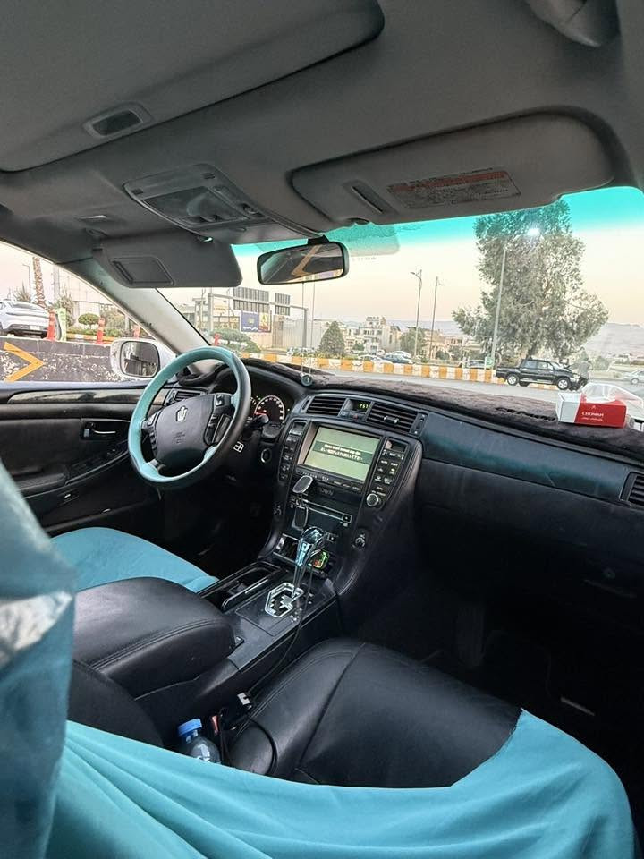 شاینە ١٨٢ بۆ فرۆشتن سەیارەکە کۆدو پلێتی بۆ بەستراوە هازرە بۆ لێخوری تازە شوێن موسەکانی بۆیاخ کراوە لەساخ جوانتر نەبو نەتەوێت کامل کراوە بە ٨٤ سەیارەکە ٢٠٠٥ جلدو سڵایتو هیتەرە  لۆک لۆکە لەڕەسمەکان جوانتر نەبو نە تەوێت یەک پەڵە بۆیاخی هەیە درگای سەکنە بێ دەعمو بێ هیچ شتێک سعریشی ٧٥ گەڵاو مەعامەلە سەیارەکە هی ماڵە لەگەڵ ڕێزم سەیارەی مەعرەز نیە هەمو شتێکم نوسیوە ***********
