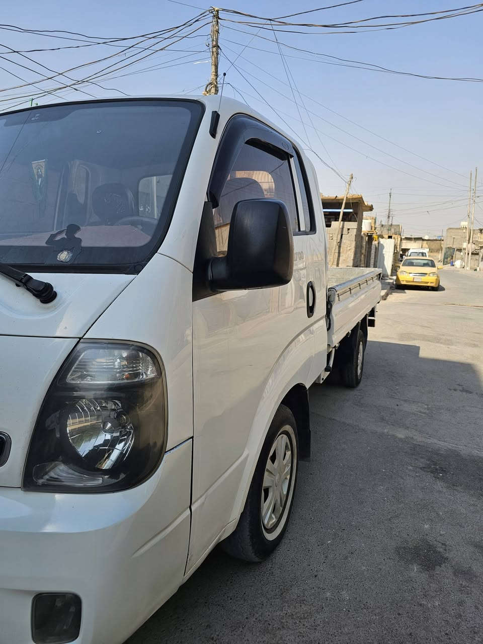 كيه بنكو 14
سياره خير من الله 
كفاله  عامه 
سياره بسمي مبدل بيه بس بنيد ودواسات مرشوشات جماليه 
سعر 105
عنواني بغداد ***********
