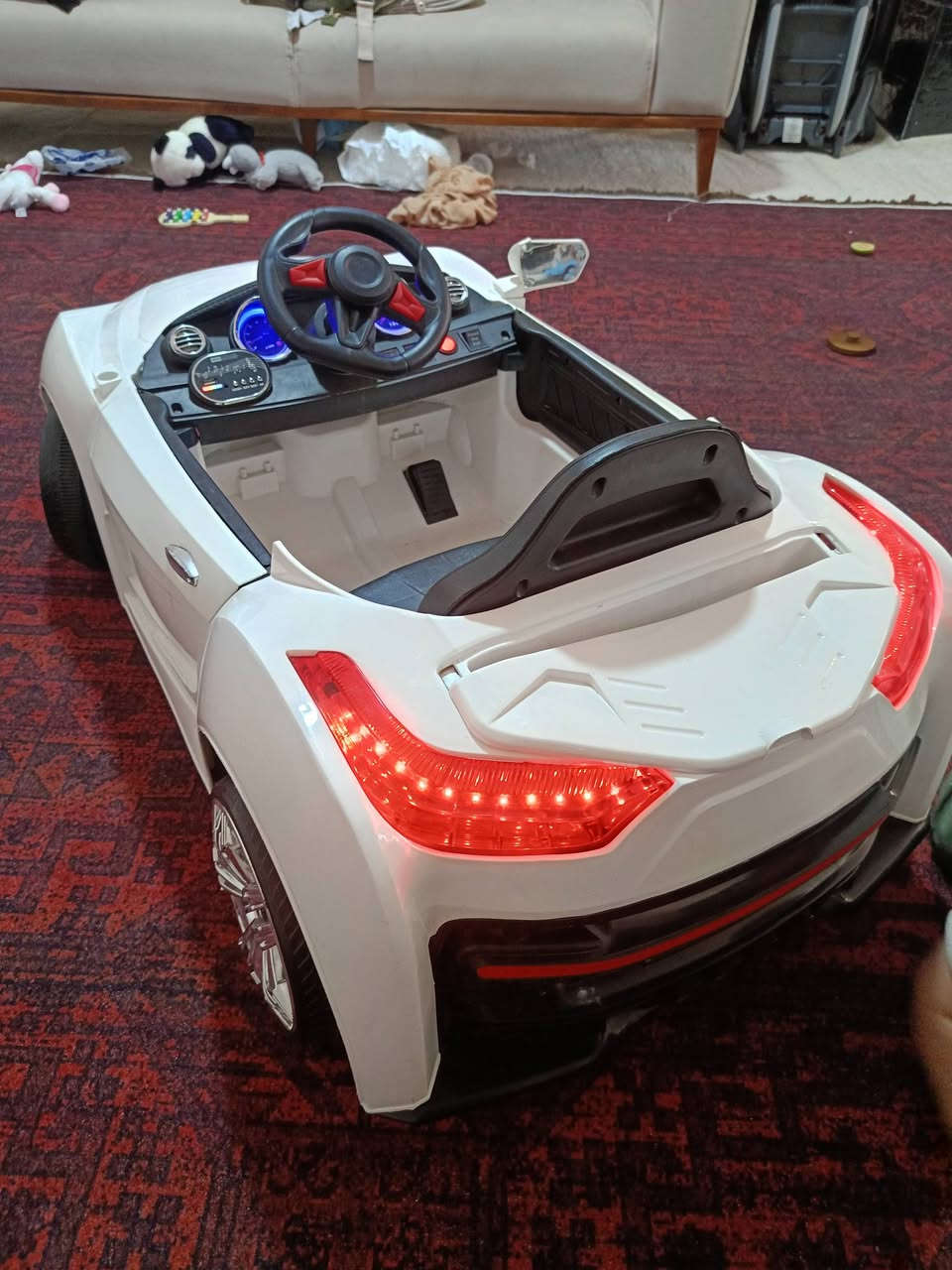زۆۆر تازەیە کۆنتڕۆڵە دەتوانی بە کۆنتڕۆڵ  لێی بخوڕیت  شوێن ئۆکسی  هەیە دوگمەی هەیە خۆی یاری دەکات واتە بۆ منداڵێکیش ئەبێ کە پێی نەگرتبێ.
.
 
 
زۆۆر تازەیە کۆنتڕۆڵە دەتوانی بە کۆنتڕۆڵ  لێی بخوڕیت  شوێن ئۆکسی  هەیە دوگمەی هەیە خۆی یاری دەکات واتە بۆ منداڵێکیش ئەبێ کە پێی نەگرتبێ..باتری تازە گۆڕاوە  ٦٠ هەزاری پێ دراوە بەشی  ڕۆژ ئەکات
نرخی ١٢٠  هەزارە  زۆر گرانتر کڕدراوە 
***********
