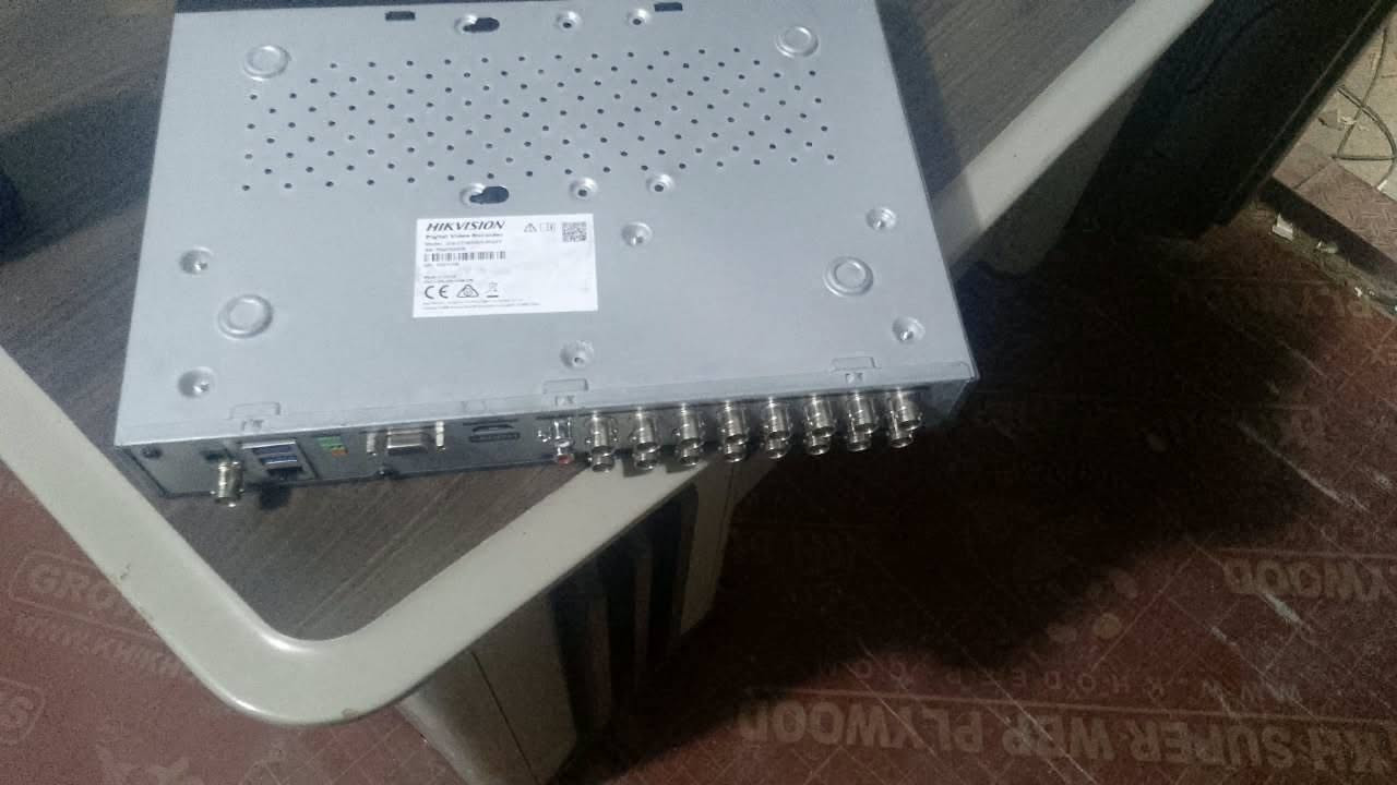 عندي xvr للبيع نوع هايك فجن 5ميكا   16جنل ***********
