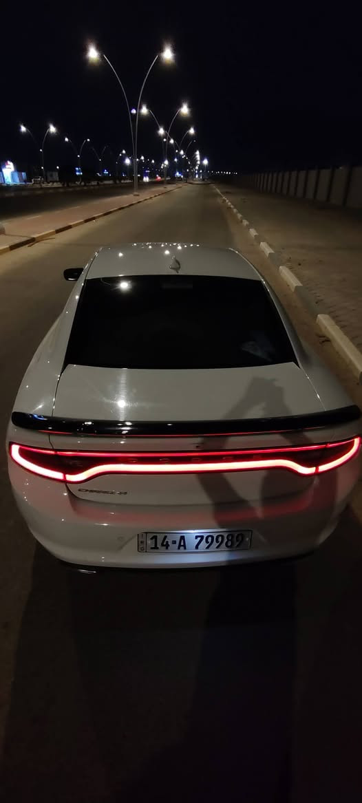 السلام عليكم جارجر للبيع مديل2023اصل محرك 3600وارد أمريكي ضررها جاملغ تبديل بلاد مع بارد باب السايق والي وره سايق أماكن بارد السياره باسمي ممشه السياره 31ميل السياره جديده واحله من الصور جاهزه على أخر حبه سعرها 225وبيها مجال حك الجيه مكان السياره البصره رقم ***********
