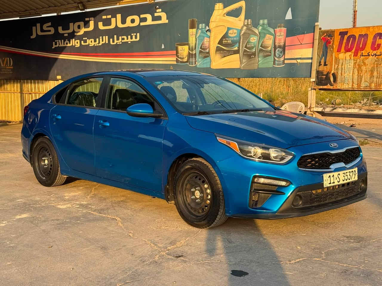 السلام عليكم
للبيع: فورتي موديل 21

ماشيه: 100km مكينه 2000 دوش

مواصفات: شاشه كبيره وكشنات تدفئه فقط 

داخله كلين هنا نطخت بالعراق بدون دواخل ايرباك كلها بلاديه سونارها مرفوق بالمنشور

العنوان بغداد

السعر: 125$

الهاتف: ***********
