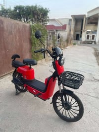 ماطور شحن • نضيف حيل • ينقصه بطاريات