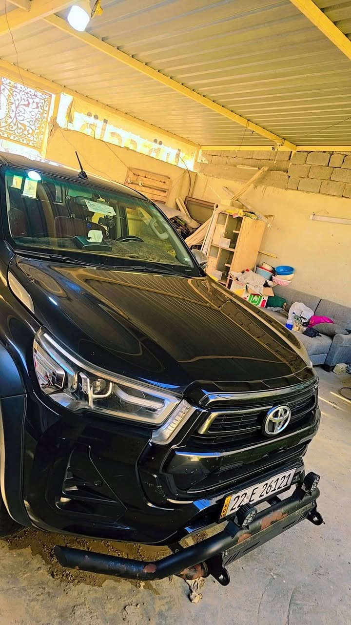 السلام عليكم هايلوكس للبيع سياره جديده ومقفوله موديل 23 مشي مالتها 110 سياره جديده معنى الكلمه السعر٣٢٠ /***********
