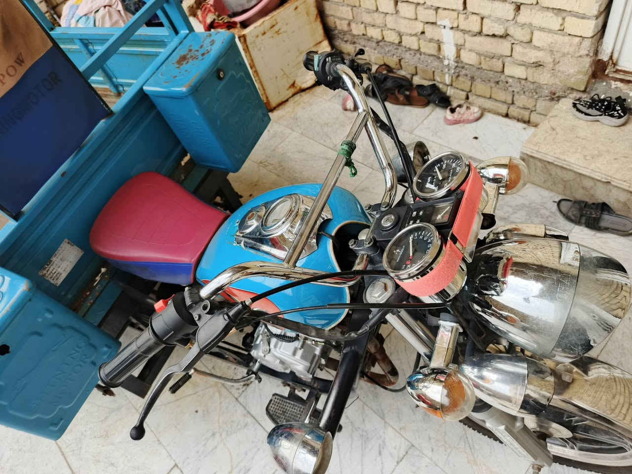 سلام عليكم شباب ستوته لبيع ٢٣ ستوته بسمي مكينتهه نضيفه سعر مليونين ٣٠٠ بيهه مجال الشراي بخدمته راح أخلي رقمي ***********
