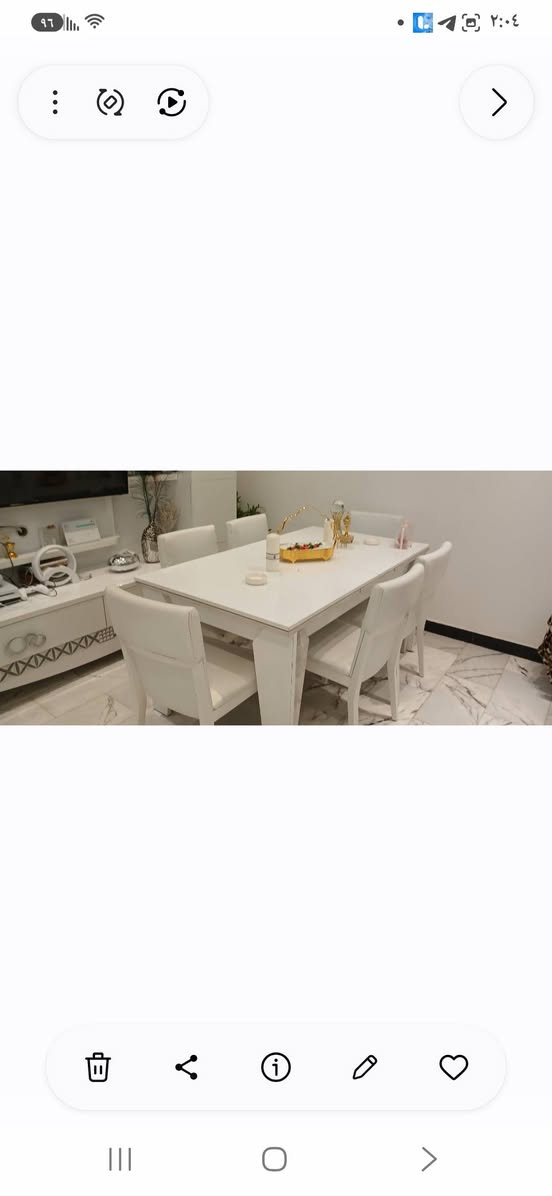 ميز طعام تركي يكبر ويصغر سلايد  بحاله جيده
قياس90×150 يكبر يصير 2متر
٦ كراسي خشب وجلد ابيض
بدون ضرر بحاله ١٠٠%
***********
الاطباء حي الجهاد
٢٠٠
