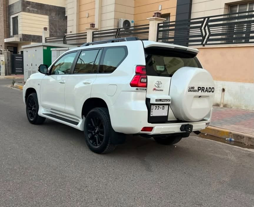 * برادو 2023
* رقم اربيل تحويل مباشر 
* الفئة Txs مدنايت
* محرك 6 سلند (4000)
* ماشية 40000 قابلة للزيادة
*كفاله عامه من اي ملاحظات شرط السونار 
* بصمة تشغيل
* بصمات ابواب 
* فتحة سقف (سلايت)
* كراسي كهرباء اصلي
* دفع رباعي (4 * 4)
* ثلاجة داخلية 
* لايت زنون 
* تشغيل عن بعد
* ⁠تحكم لايت 
* ⁠تحكم ستيرن 
* ⁠شاشة امامية
* كامرة خلفية 
* جلد اصلي بيجي
* ⁠حساس 
* ⁠مري طي كهرباء
* وباقي مواصفات TXS
سعرها 465 بيه مجال 
مكان السياره بالرمادي 
للاستفسار ***********
                 ***********
