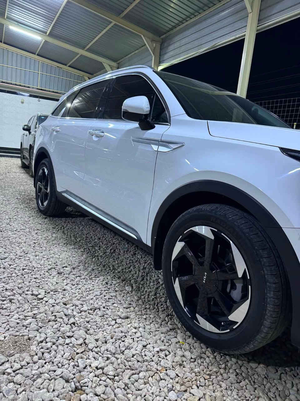 يالله سعر 275فقط شراي يتصل والمايعجبه سعر يعبرها بكلام طيب ❤️

🚘 للبيع | كيا سورينتو 2024 – 
فول مواصفات 🚘

🔥 وكالة خليجية

✅ ضمان أكدال

📅 موديل 2024

🛣️ ماشيه55,000 كم

💰 السعر:بلاش 🔐 

✨ المواصفات:

• فتحة بانوراما

• رادار ومثبت سرعة ذكي

• شاشة كبيرة مع Apple CarPlay وAndroid Auto

• تشغيل بصمة ودخول ذكي

• مقاعد جلد كهربائية

• شاحن لاسلكي

• نظام صوتي فاخر

• تحذير النقطة العمياء

.سياره 6سلندر 

.باسمي شخصيا 

.مكفوله من جميع النواحي

• الحفاظ على المسار

• حساسات أمامية وخلفية

• باب خلفي كهربائي

• إضاءة LED كاملة

• 7 مقاعد

• مكيف أوتوماتيك ثلاثي المناطق

• السيارة فول مواصفات واحد على واحد 

🚗 السيارة بحالة ممتازة، جاهزة للفحص كفاله بسمي تصال مكان السياره بابل رقم ***********
