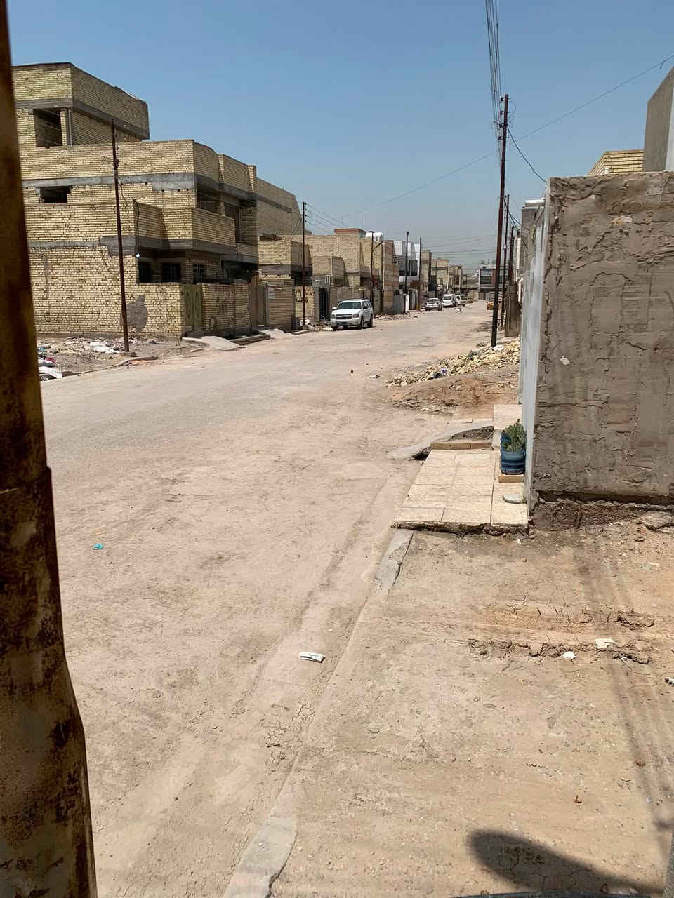 سلام عليكم بيت البيع مساحة ١٠٠زراعي٢٥ سند كاع ابو علي الدراجي ٥في٢٠ملحق الراسة بشارع ١٥ بناءدرجة اول ملاحظة بيت فارغ***********
