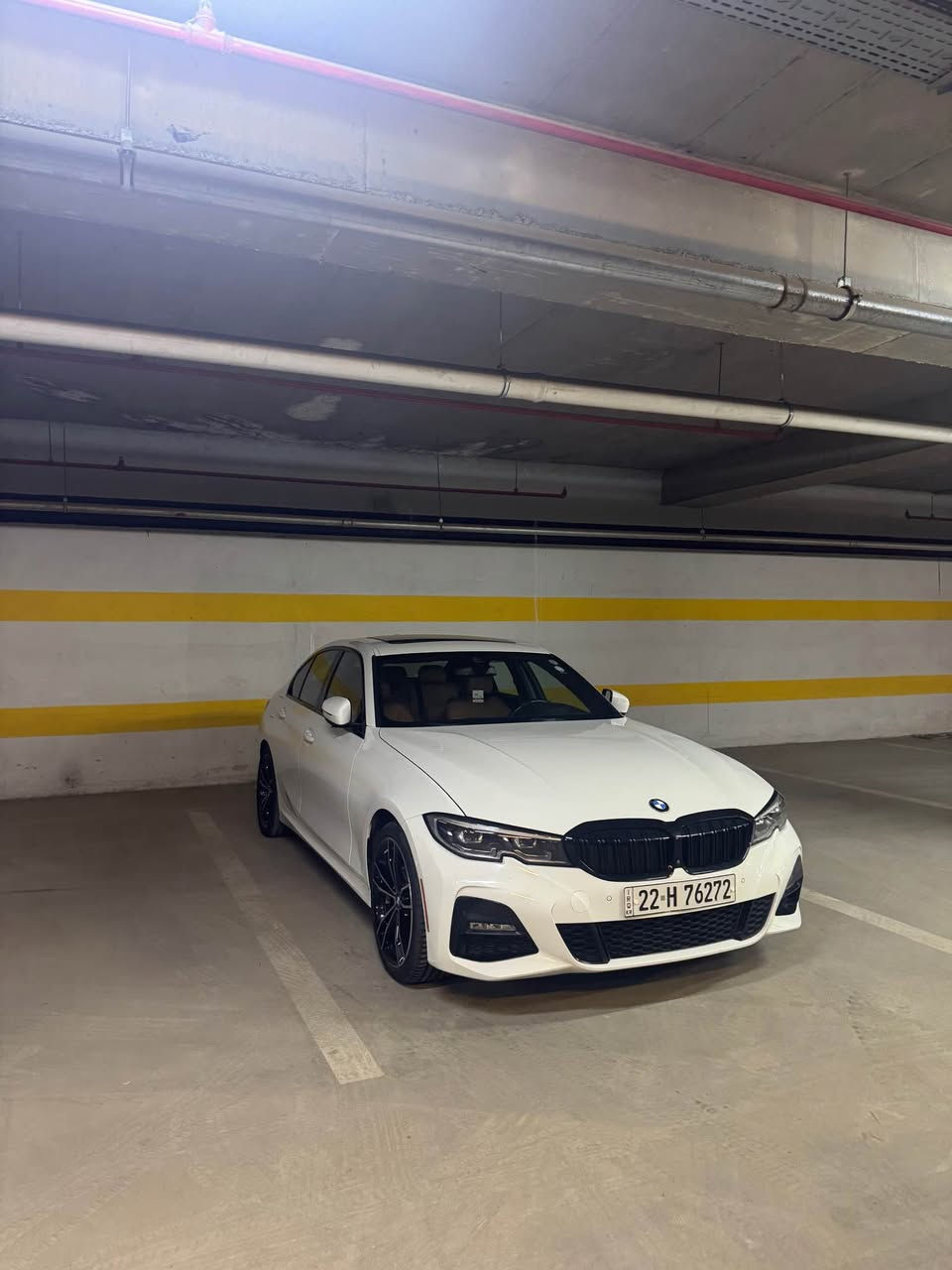 Bmw 330i Xdrive M package (233$)
2020 
فول فول مواسەفات (داتاشۆ - ٥ کامێرا - سلایت - رادار - ئێم پاکێجی بیلادی- ناو قەیسی )
چوار پارچەی سایەقی بۆیاغە بەبێ ناوگرتن 
ئێرباگ تەنها شان و کوشین 
پێش و پشت کەپس دەعامیەکانیشی بیلادیە 
٧٨ هەزار کیلۆمەتر رۆیشتووە 
تەقە و رەقە گێر مەکینە ئەکسل دەبل ئەکسل تەحویل هەمووی بەشەرت 
***********
هەولێر أربيل, العراق
