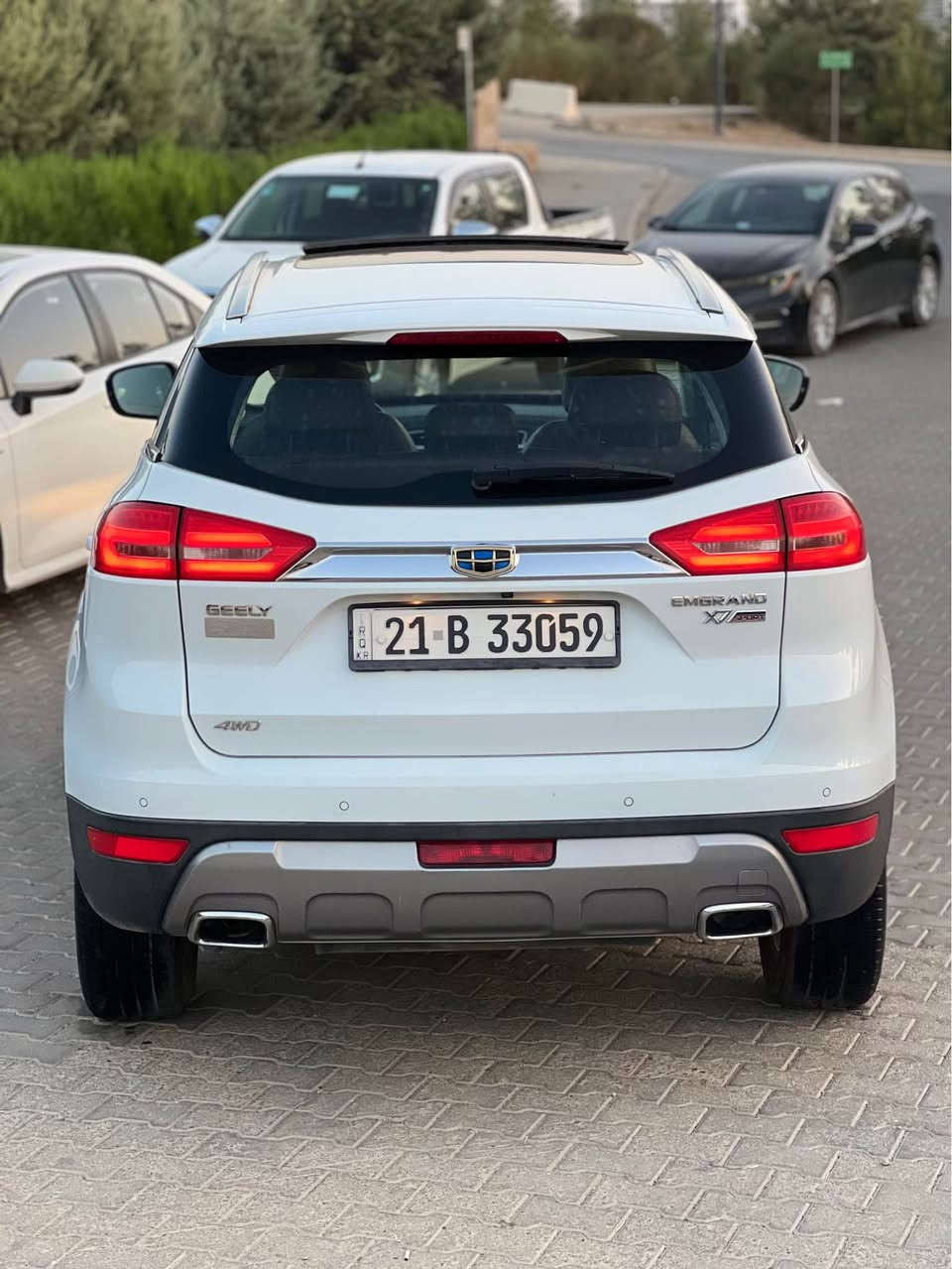 ***********  سليمانى 
١١٦ $  قوفل قوفليتى 
🚙 جیلی ئێم گراند (Geely Emgrand X7 Sport)   مەکینە ٢.٤ بيلاد گيرو مه كينه كامرى بيلاد  
مۆدێل: ٢٠٢٠ فول ماسه فات
بۆیاخی نیە ☑️ پێشودواکەپس
تۆربۆ نیە  
گێڕ: ئۆتۆماتیک و عاديو سپورت .
١٠٨ هەزار رۆیشتوه
گێرومه كينه و ته بريدو ته قه و ره قه به شه رت 
 ته حويلو خرامه به شه رت سەنە وی تا ٢٣٠ تازەیە       
سەیارەیەکی زۆر پاکە
 دەبڵ ئەکسلە ٤/٤ 
پانوراما  و سلاید 
گيچ ئه لكترونى 
کوشن جلد ناو قاوەی + کوشن کارەبایی.
 بەسمە هه ردو به سمه م ى شه ريكه ى ماوه + برێک بەسمە ؤتو هولد و تراكشن و يكو و سپورت
ئاوينه ى ئه خه وى ته حديد سورعه و سوكان فوليوم  
 حاسەی پێش و دوا + کامێرای .
 ده سكو ئاوينه و پانؤراما ؤتويه 
فڵچە و لایت ئۆتۆ 
*********** السليمانية, العراق
