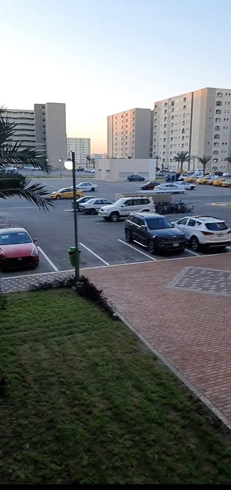 🏠 للبيع شقة مميزة في مجمع بسماية – فرصة ممتازة
📍 الموقع: بلوك A7 – عمارة 710
🏢 الطابق: الأول
📐 المساحة: 100 م² شرقي
💰 السعر: 116 مليون دينار عراقي
✨ مميزات الشقة: 
✅ الملكية باسمي منذ أكثر من 5 سنوات وتحويل مباشر باسم المشتري.
✅ مسددة بالكامل
✅ لا توجد مستحقات للماء والكهرباء والخدمات
✅ رسوم التحويل فقط 500 ألف دينار على المشتري
✅ عمارة ممتازة وهادئة جدا
✅ موقع مميز
✅ مناسبة للسكن أو الاستثمار
📞 للاستفسار والتواصل يرجى مراسلتي على الخاص
 ***********

