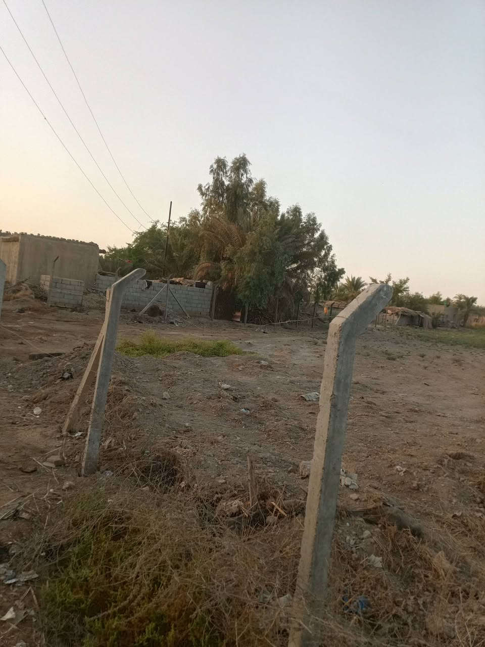 السلام عليكم دونمين طابو وزراعي سند 25 واجهيه 33كافه الخدمات ماي سكي ماي اساله كهرباء ***********
