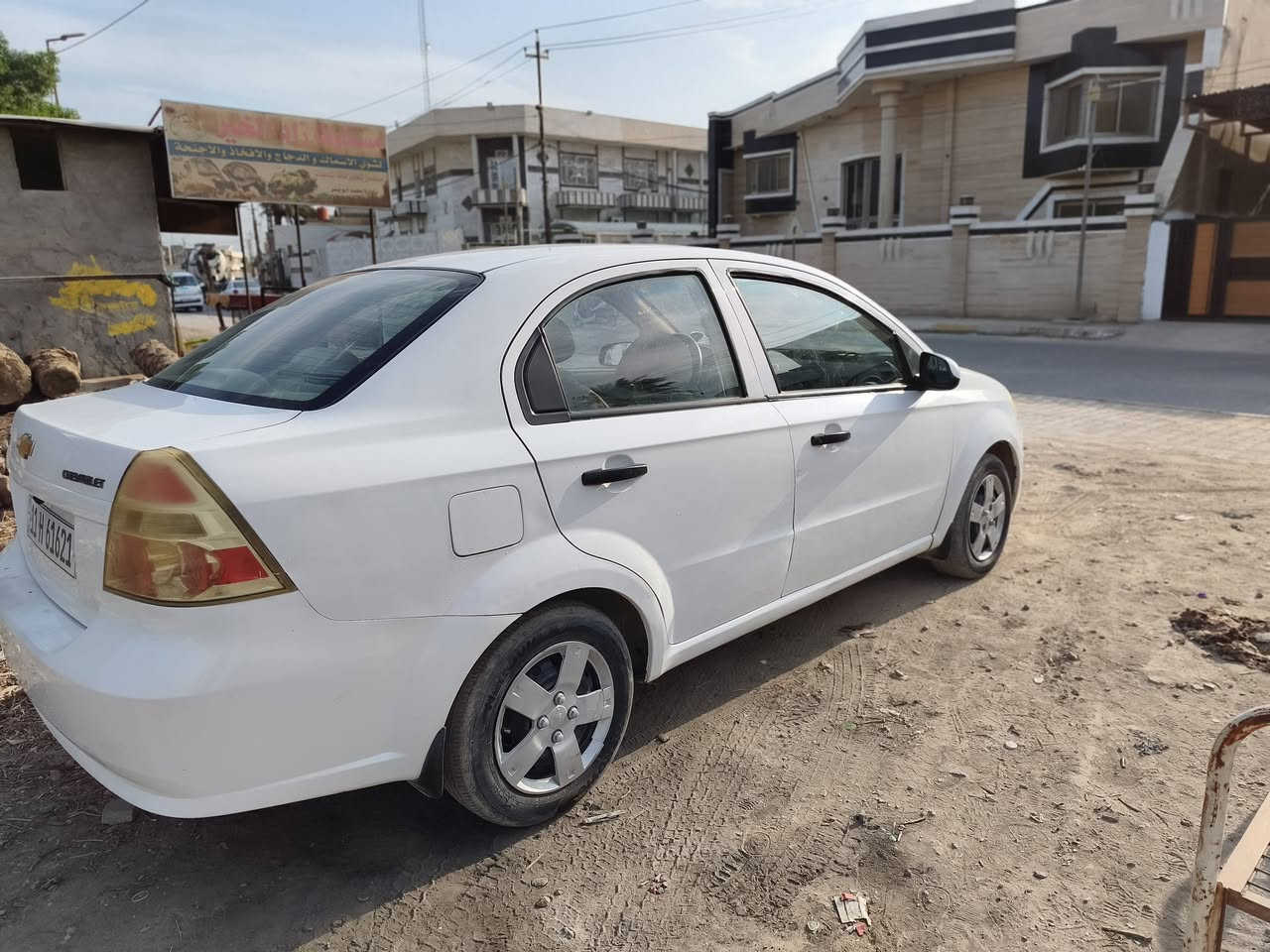السلام عليكم 
سيارة أڤيـو 2010 
رقـم بغـداد انكليزي بأسمي تحويل مباشر 
حداديه وكيـر جيده جدا ... مكفوله من ضربه او تبديل قطعه 
السعـر 69 وبيه مجال  العنوان حلة ... ورديه داخل 
للاستفسار 
*********** ابو احمد 
***********
