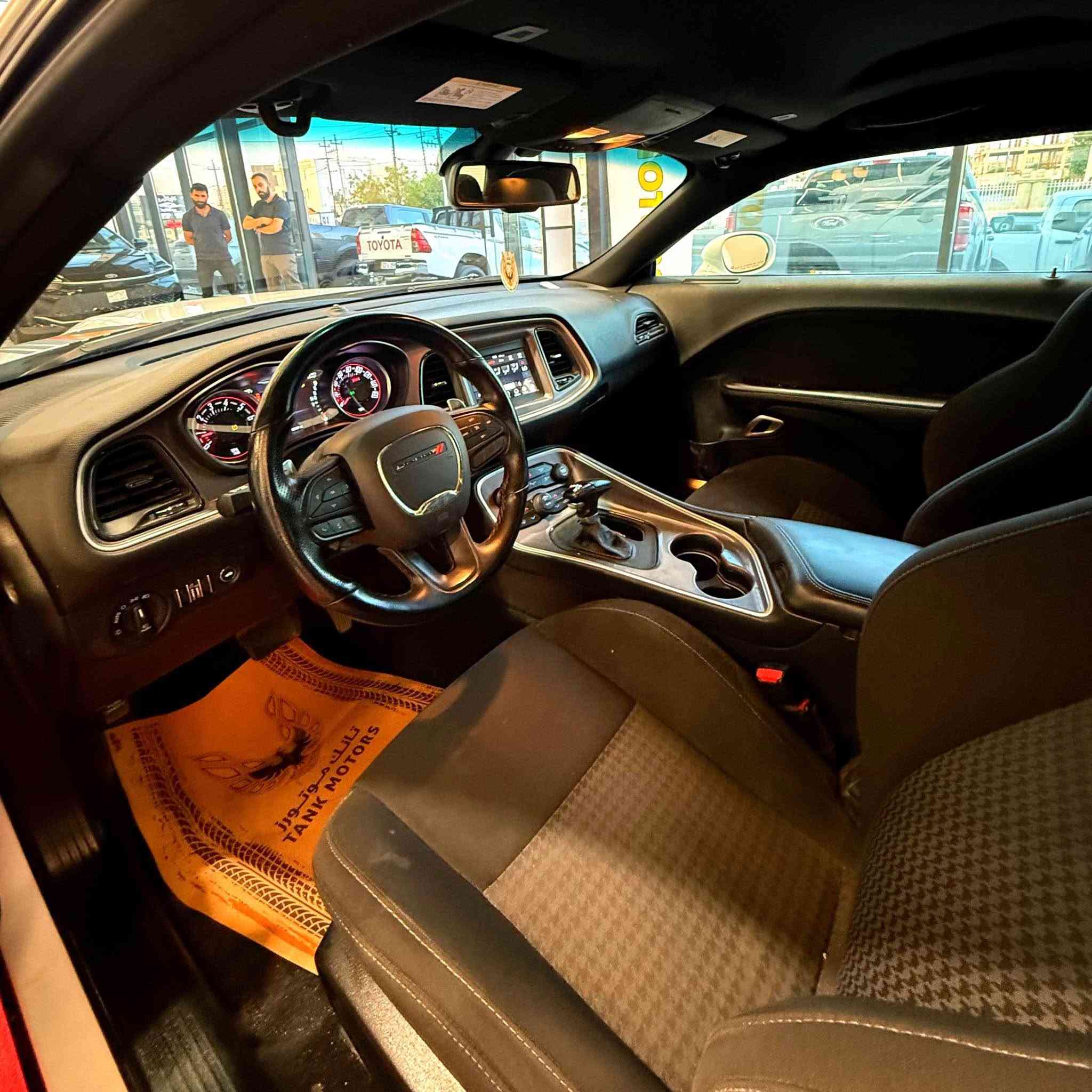 🛎🔱السلام عليكم 🔱🛎
للبيع سيارة دوج جالنجر جي تي
DODGE CHALLENGER - GT
موديل 2022
ماشي 61 الف ميل
لون ابيض ثلجي
 6 سلندر 3.6L
شفتات بالستيرن
كشن كهربائي
كاميرا خلفي دوارة
ويالة 20 انج بيلادي
بيه حادث جانبي باب عكس سايق مبدل بيلادي نفس الون و جاملغ خلفي صبغ
ايرباك بس بردة طاك 
صور الحادث و رقم شاصي موجود بالمنشور
سيارة جاهز من كل نواحي كير و محرك و تبريد و كهربائي كلشي بشرط 
سيارة موجود باربيل معرض تانك موتورز
سعرها 18800$
☎️***********
☎️*********** أربيل, العراق
