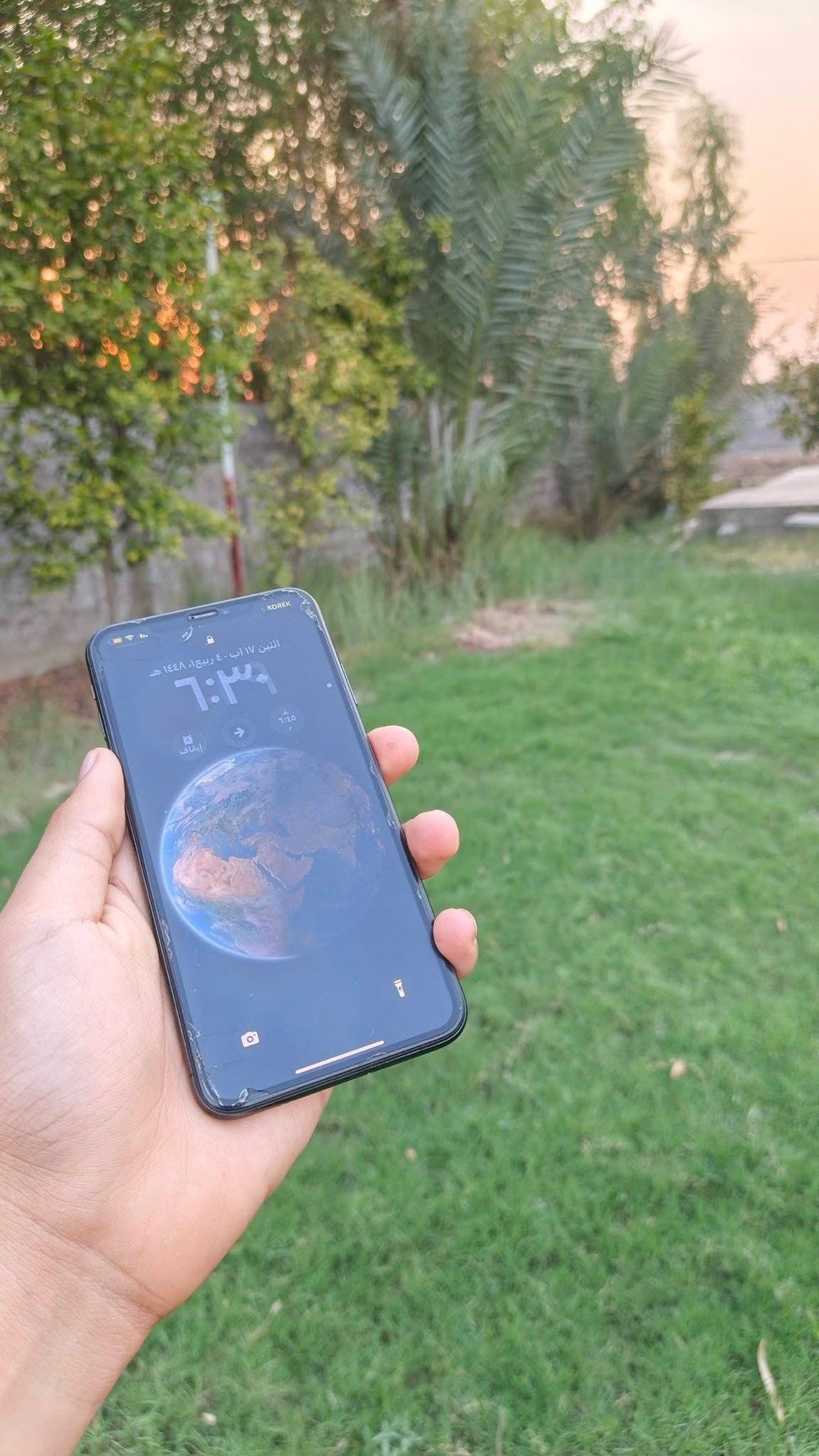 Xs max 
ذاكرة 256  بطارية 77 كلشي ما مبدل بية جهاز نضيف 
سعر 230 وبيه مجال  
أو مرواس ب 11 برو ماكس