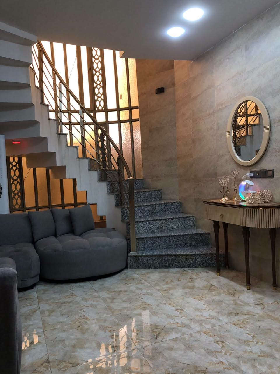 جمعية المولدات • ١٦٠م • ٥غرف