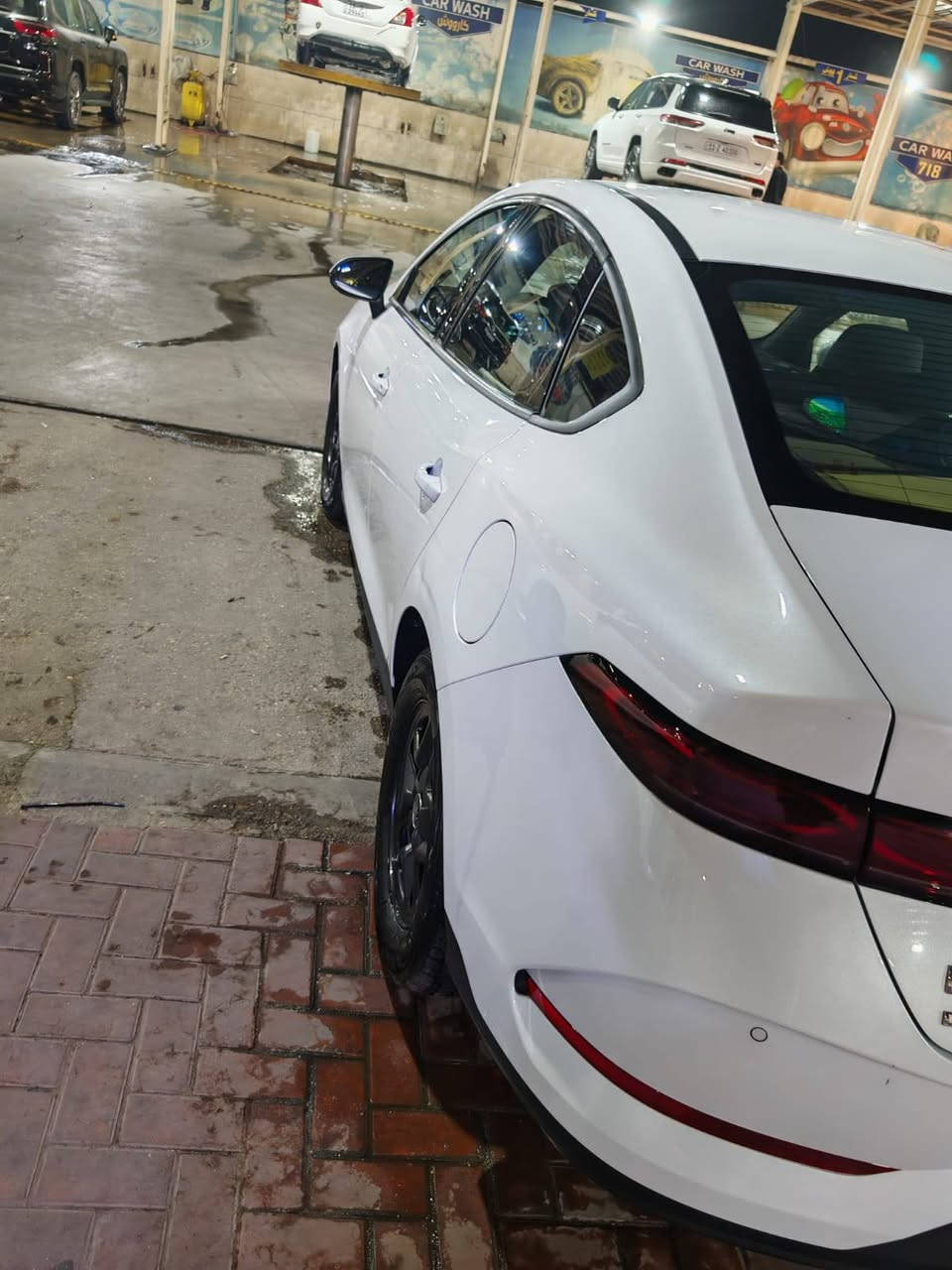السلام عليكم
بي واي دي كن بلاس ٢٠٢٥ ماشيه ١٢ تقريبا باسمي رقم بغداد
بيها فقط طخه بسيطة ع كد شبر بالجاملغ الخلفي فوك الهلال جهة اليسار  داخل رصاصي مكاني بغداد وشرط التحويل
***********
