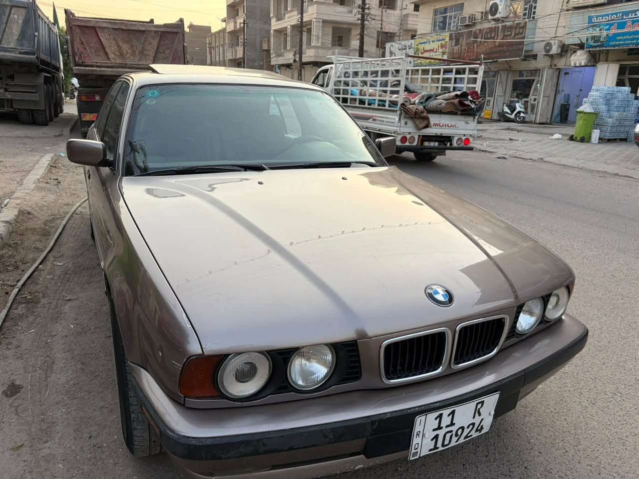 مسكر عدل • موديل ١٩٩٠ • جلد عسلي