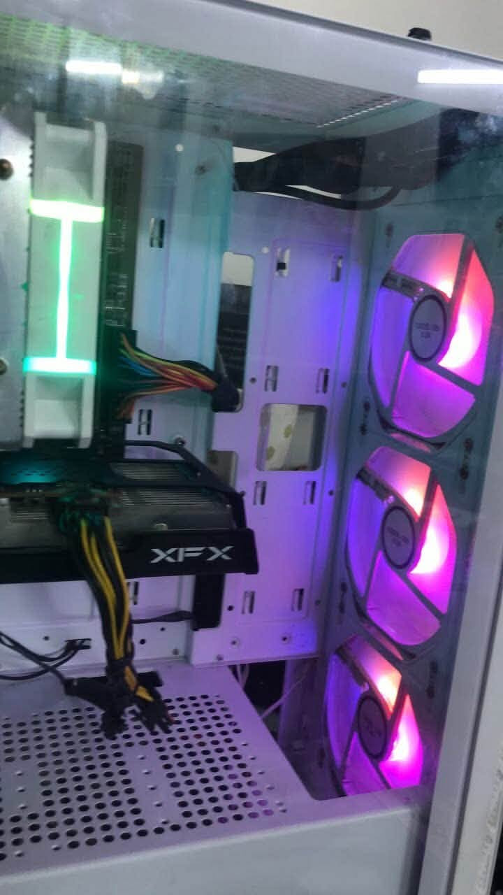 السلام عليكم 🌹

كيس للبيع 

المعالج : r5 5500 

البورد : B450 GALAX 

الرامات : 16G 2*8 3200 

الكارت : RX6600 RADEON XFX  8G 

البورد سبلاي : 700 واط ماركة aigo 

الهارد : SSD240g 

الكيس : ياخذ 6 فانات atx 

ضمان يومين اي خلل ترجع 🌹

السعر 635 الف 

مكاني بغداد المشتل 
***********
