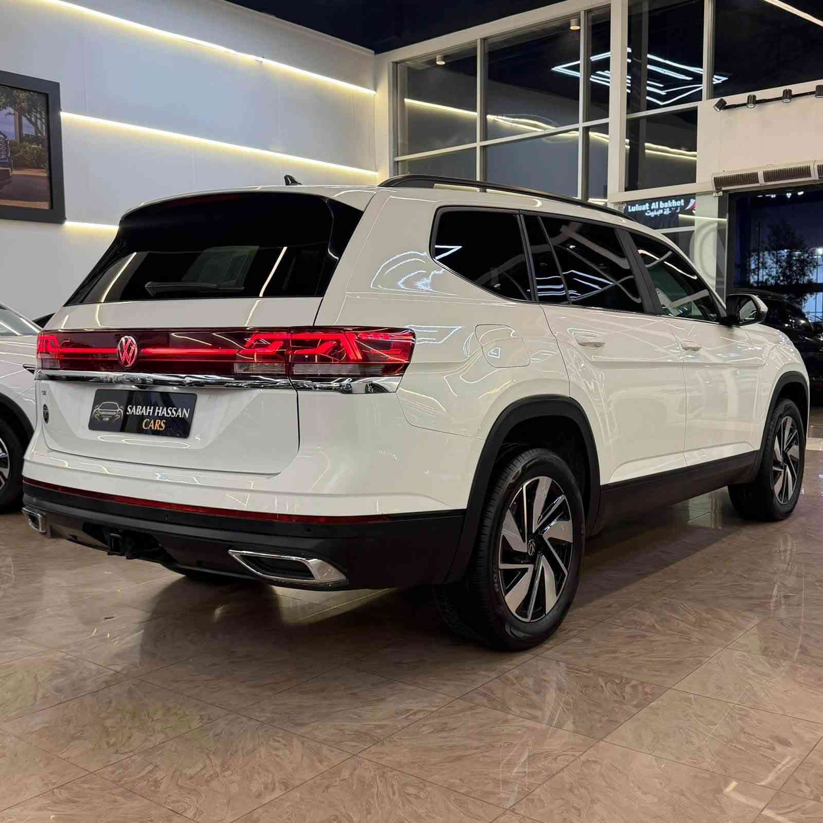 🚘 2025 SE بانوراما
🔹 الموديل: 2025
🔹 المواصفات: SE بانوراما
🔹 الممشى: 15,000 ميل
🔹 الصبغ: بابين مصبوغ

💰 السعر: 26,800$

📞 للاستفسار:
***********

