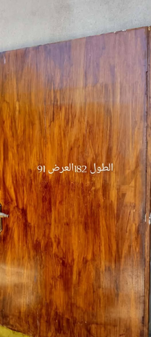 السلام عليكم ابواب خشب جدد السعر 60 الف وبيهن مجال ***********
