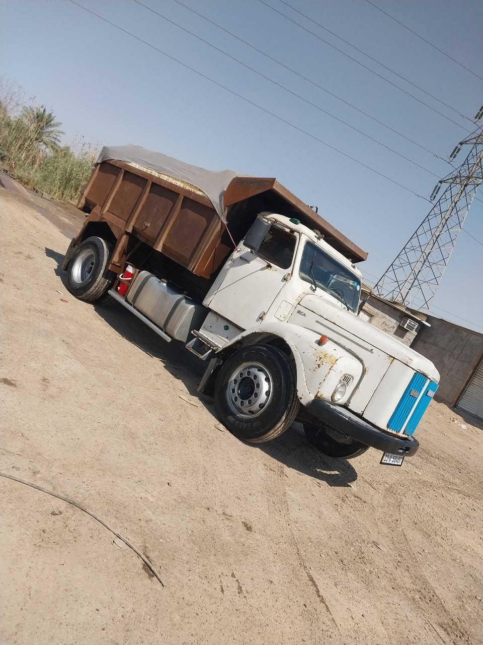 السلام عليكم للبيع ١١١رقم بغداد الاتصال ***********
