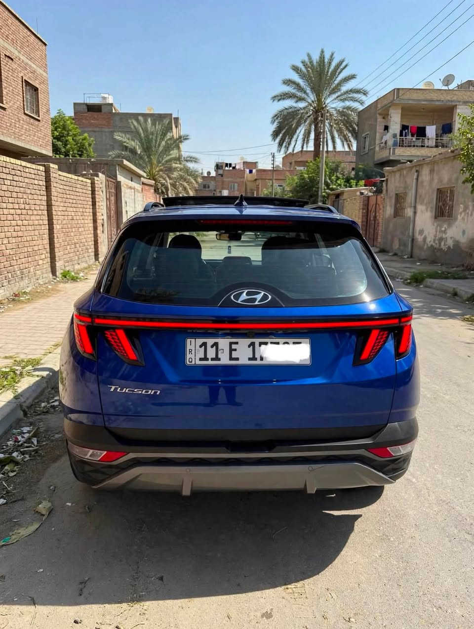 توسان  بسعر مناسب 2023 فول  اعله مواصفات 1/1
ماشيه 35 الف وارد امريكي 
لمتد vip اوتو بارك صور لحادث بلمنشور  والسونر بدون ايرباك طخات بيها بصو الحادث بنيد وجاملغ  صبغ  قطعتين كلير باب سايق شخوط  موضحات بصور الحادث
المواصفات : بانوراما / بصمة / جلد / كشن كهرباء / خزن 
ميموري / جنطة كهرباء / شاشة كبيرة 20 انج / شاشة ديجتال / انارة داخلية LED / كير دكم /سايد بريك دكمة / مود درايف / اوتو ستوب / محرك 2500 / تدفئة وتبريد بالكشنات / مانع انحدار / 5كامرات + شاشة عرض كامرة رباعية / تبريد قطعتين. / نظام HTRAC / رادارت / شفتات ستيرن / رادار نقطة عمياء / تشغيل عن بعد / تحريك بالبصمه( اوتو بارك)/ تدفئة ستيرن/ كامرة في المري الجانبية مع الاشارة  كامره بالدشبول 
مكاني بغداد السيديه  وسعرها 154$  ماكو هيجي سعر.  
***********
