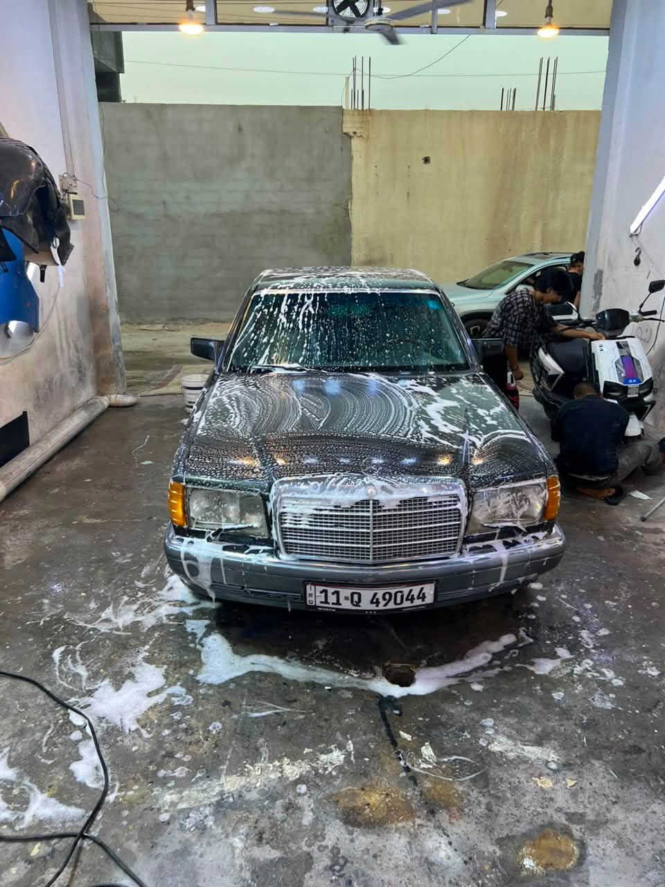 سلام عليكم
ملاحضه عندي ضرف وبيع مستعجل 
 مارسدس s500
مكينه 420عنكبوت  8سلندر 
رقم بغداد إنكليزي تحويل مباشر 
سياره جاهزه علا حبايه ونص 
تخم تاير 
حداديه زيرو 
تبريد شرط ثلج 
كهربائيات كلها شغاله
مكينه كير كفاله 
وارد ياباني 
قواعد دبلات كفاله 
قطرت خياس ما بيها لون نيلي 
غرفتها 80بل ميه 
سياره صبغ عام فقط 
كشنات كهربائي كلها شغاله بيها شلعه ومعدل تشك الكاع  
وتساب ***********
اتصال ***********  
مكاني بصره شط العرب 
سعره 58وبيها محال وماكو هيج نضافه بهيج سعر
