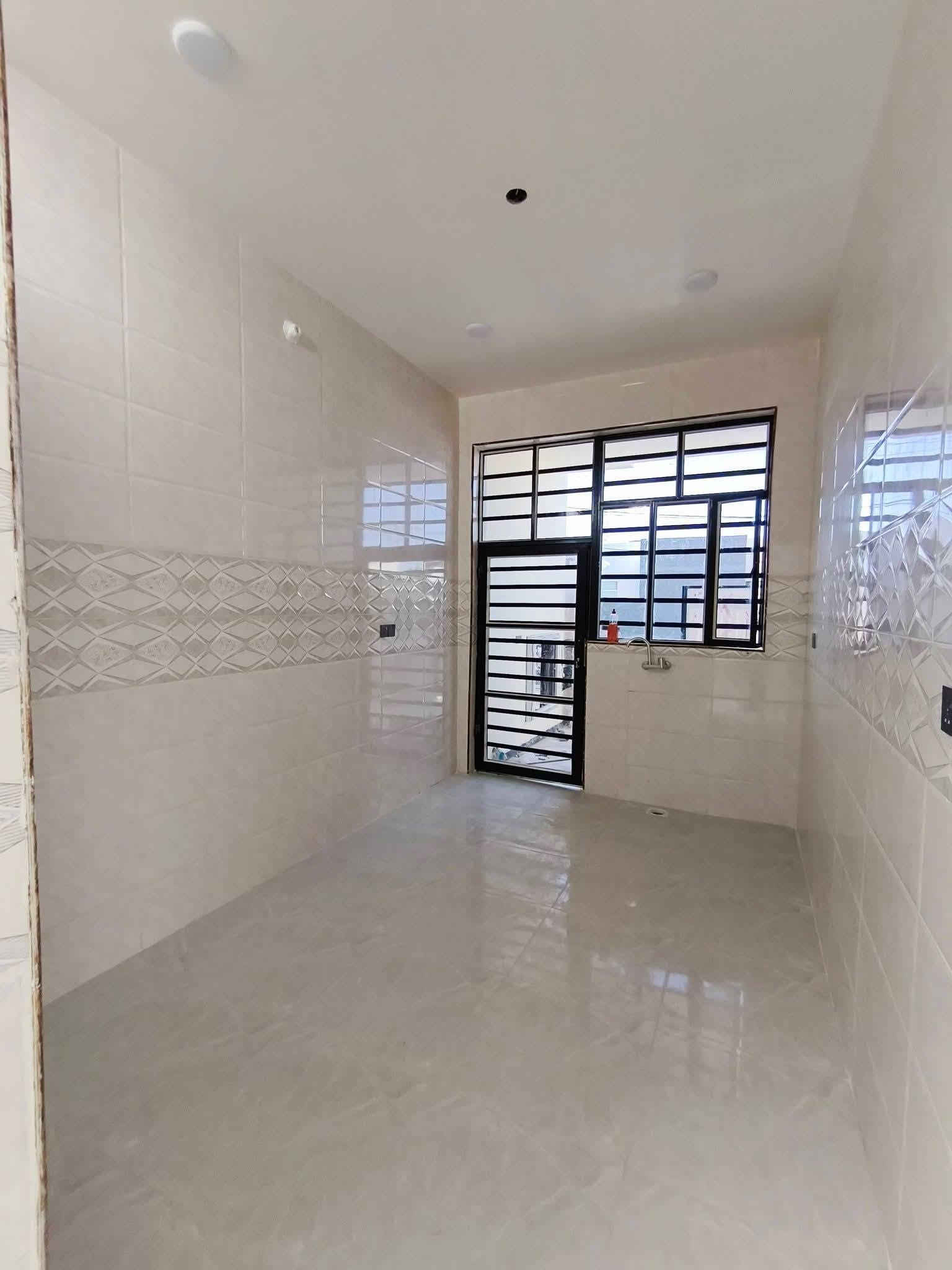 [[بسم الله الرحمن الرحيم]]
🏡     🏘      🏚 

#يوجد_مشتمل_للبيع 

#العنوان  الفلوجة 

#المنطقة حي الشهداء // مقاطعة 19 الف خلف مجمع البرديني

 

✅المساحة : 125م

⬆️ الوجة : 6 وربع م

🏞️النزال : 20م

 

مكون من

غرفة 1

استقبال 

صالة 

مناور 2

مطبخ

صحيات

الارضية سيراميك

الجدران سيراميك 

                       #بناء 🧱 : طابوك

      

       #شارع 🏞️⬆️⬆️ : 10م

  #السعر_محدد_من_قبل_البائع 

        

    ⚖️⚖️   نوع الملك : طابو صرف تحويل مباشر 🏙 وبي إجازة بناء 

        #السعر 💰💸: ٨٣ مليون وبي مجال

__________________________________

__________________________________

#ملاحظة//📋📑 اذا لديك عقار تريد تعرضة للبيع او تريد تشتري عقار قم بمراسلة الصفحة او اتصال على لارقام الموجودة+ واتساب

            

         #للأتصال_او_واتساب 📞  ***********

         #للأتصال_كورك.   📞.      ‏‪***********

#بيع_وشراء_الدور_السكنية_والزراعية_العقارات_في_مدينة_الفلوجة #مكتب_دارالايمان _للعقار_بيع_وشراء_العقارات_بسعر_مناسب

@#عقارات_الانبار_الفلوجة
