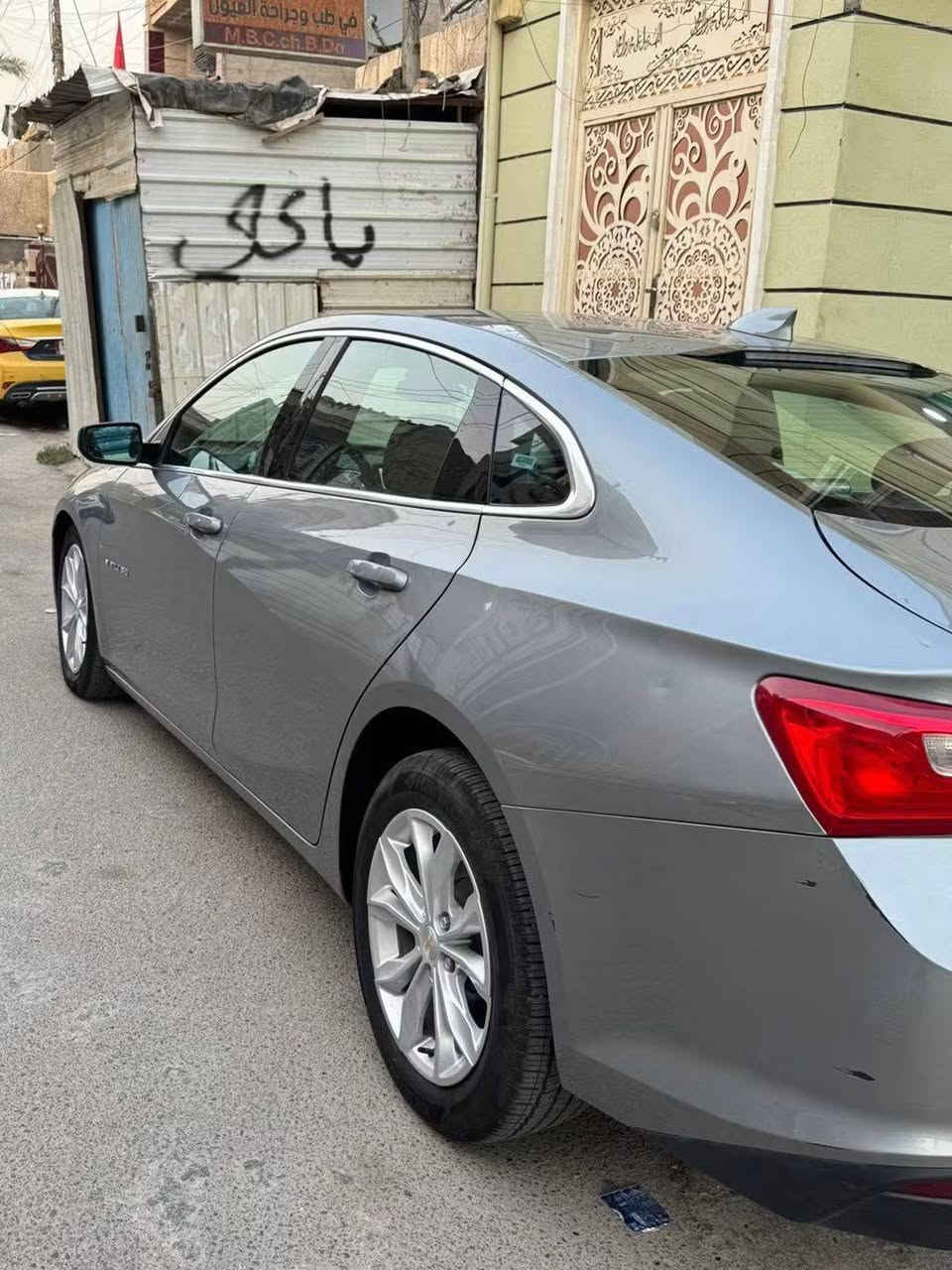 السلام عليكم
ماليبو lt
موديل 2024 رقم بغداد دولي باسمي 
حادثها بسيط حافة البنيد يعني صبغ شبر بلبنيد 
السياره على ايدي ع بلاد 
3بصمات
كشنات امامي تدفئة
تحكم ستيرن 
تثبيت مسار 
تثبيت سرعة 
قطعتين تبريد
اوتو ستوب
كشن كهرباء
السيارة أحلى من الصور وجديدة سيارة وبعد بيها مواصفات
السيارة ماشية 11 الف فقط سياره على أيدي اني مستوردها
السعر 130 وبيها مجال اي نقص ما بيها  
مكاني البياع 
***********
