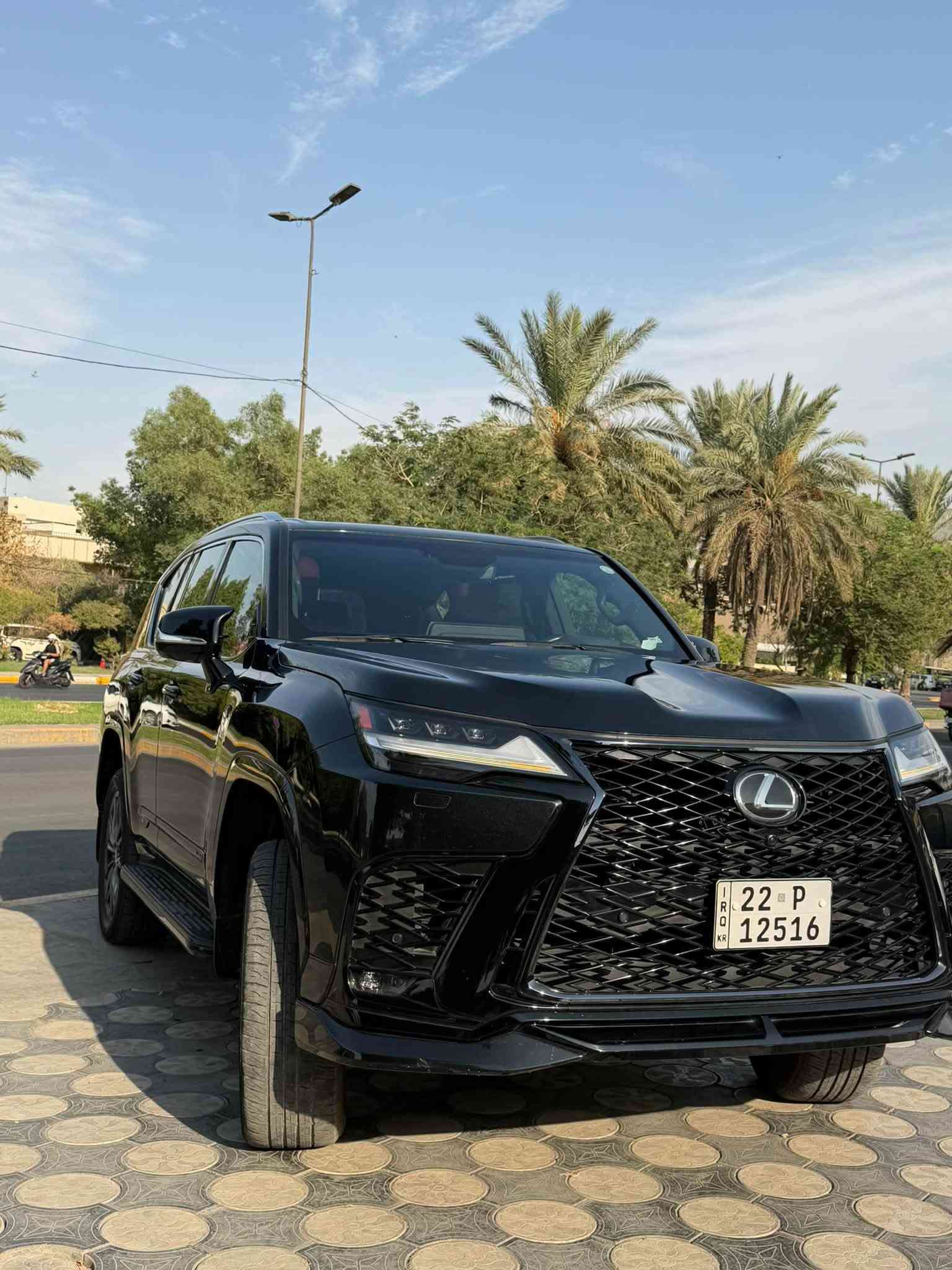 لكزز2024fsport 1of1
فول مواصفات ماشيه 20الف  والكزز معروف مواصفاتها
مكانها بغداد
للاستفسارا اكثر ***********
