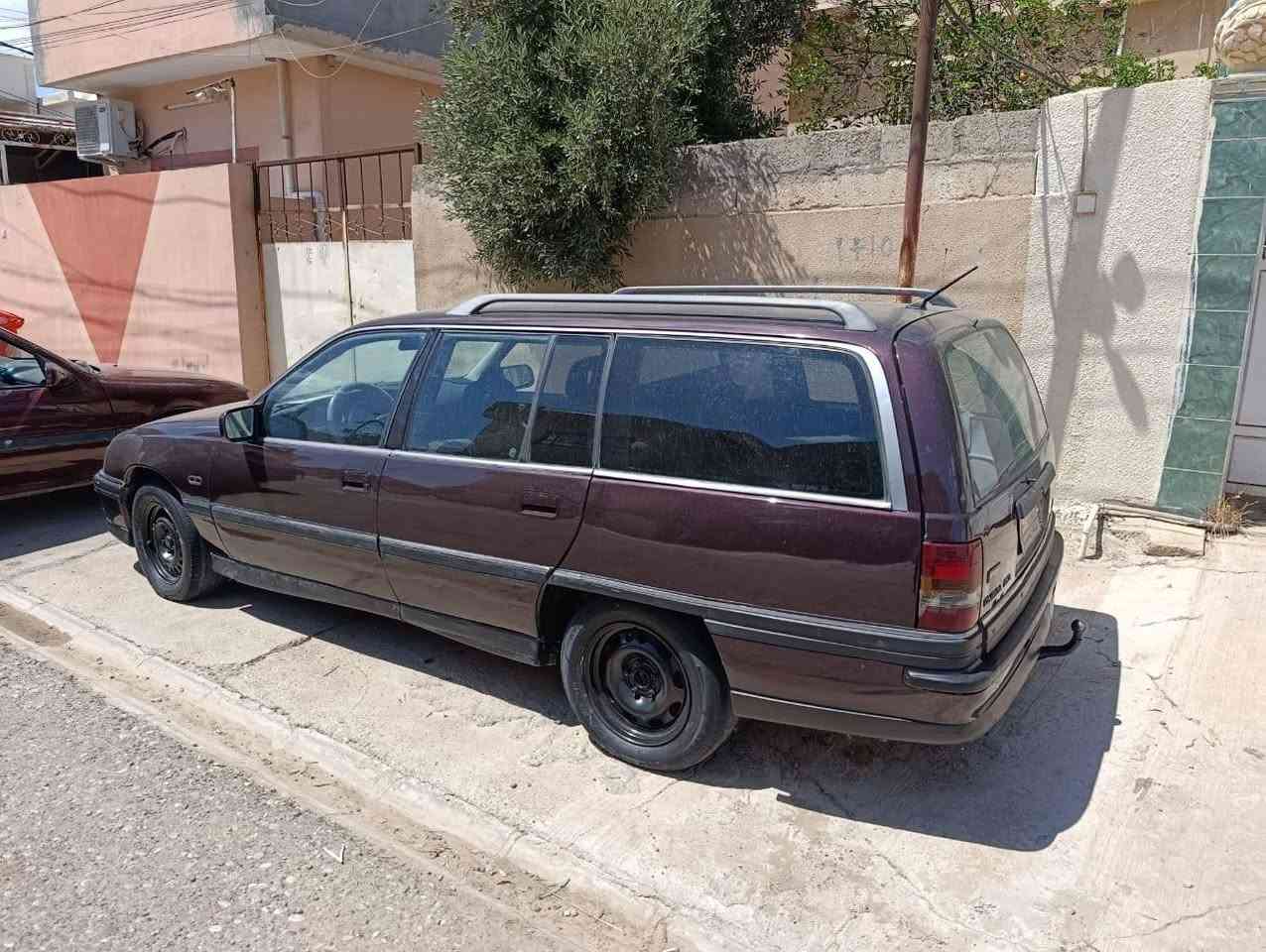 للبيع فقط
اوبل اوميكا استيشن 1991
حجم 20
كير عادي
كير محرك بالشرط
رقم كركوك
صدر امامي خلفي كلها جديد
داخلها نظيف
اكسل كاردن مابيهن اي عيب
مكان كركوك 
***********  شراي يتصل او يدز خاص او واتس اب كركوك, العراق
