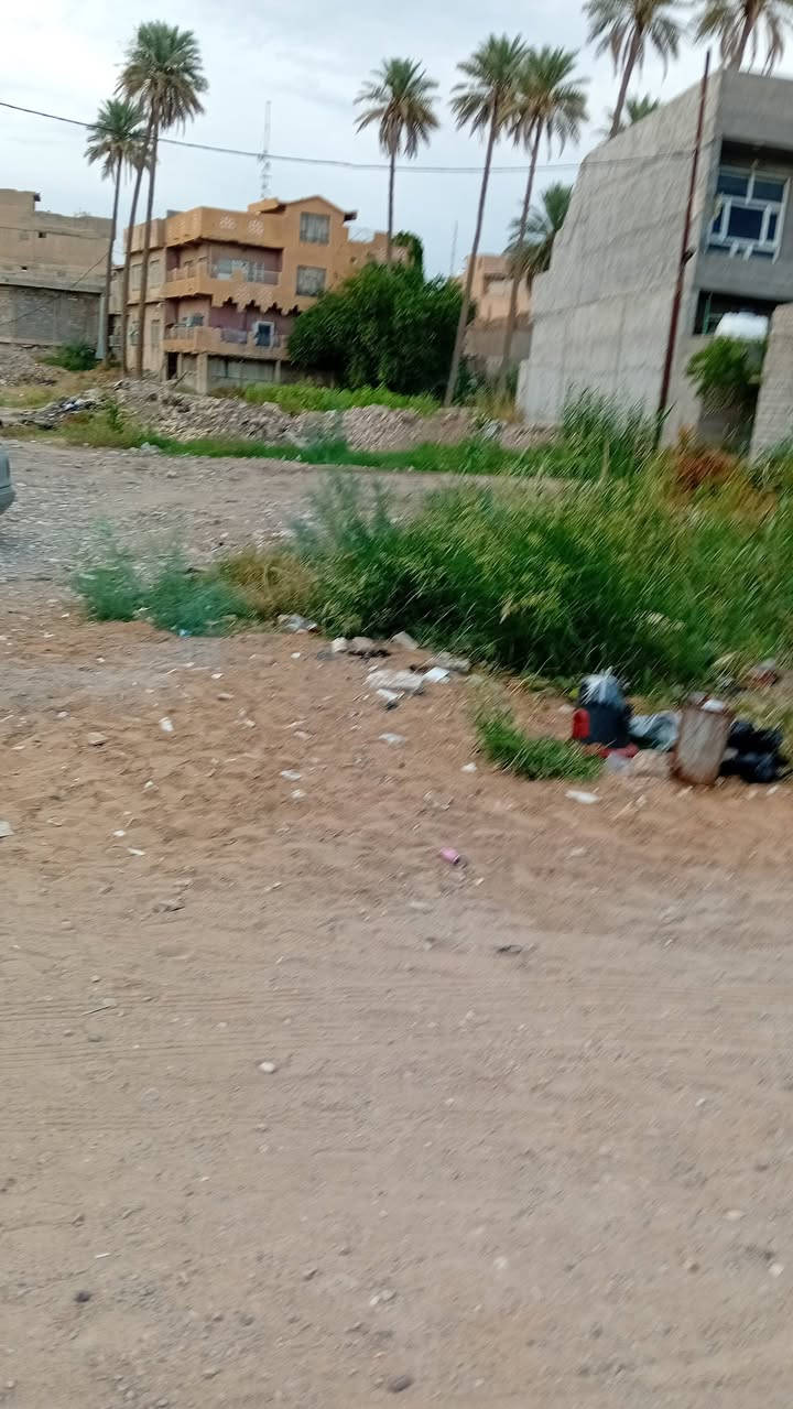 قطعتين مجاورتين مساحة الواحدة ١٣٦ م ركن الاطوال ٨ × ١٧ م  للبيع واحد او قطعتين في منطقة الكراج القديم  مقابل شيخ مختار بستان عباس اكبر  للبيع ***********
