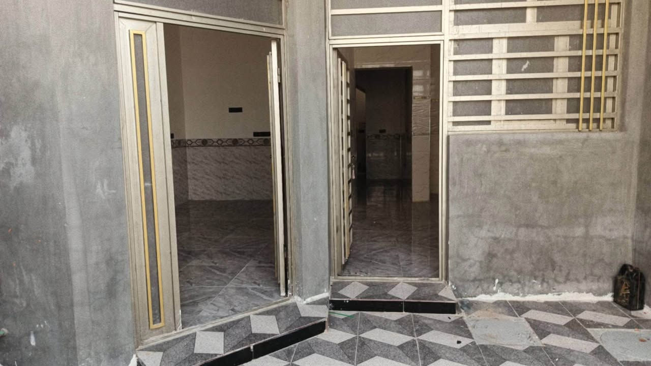 يوجد بيت بل شهداء مساحه 125متر لبيت فول طابق واحد

 عله شارع 40 ايجاره300 قفل  يوجد بي تانكي وموطورماء وكيزر‬‏
***********
***********
