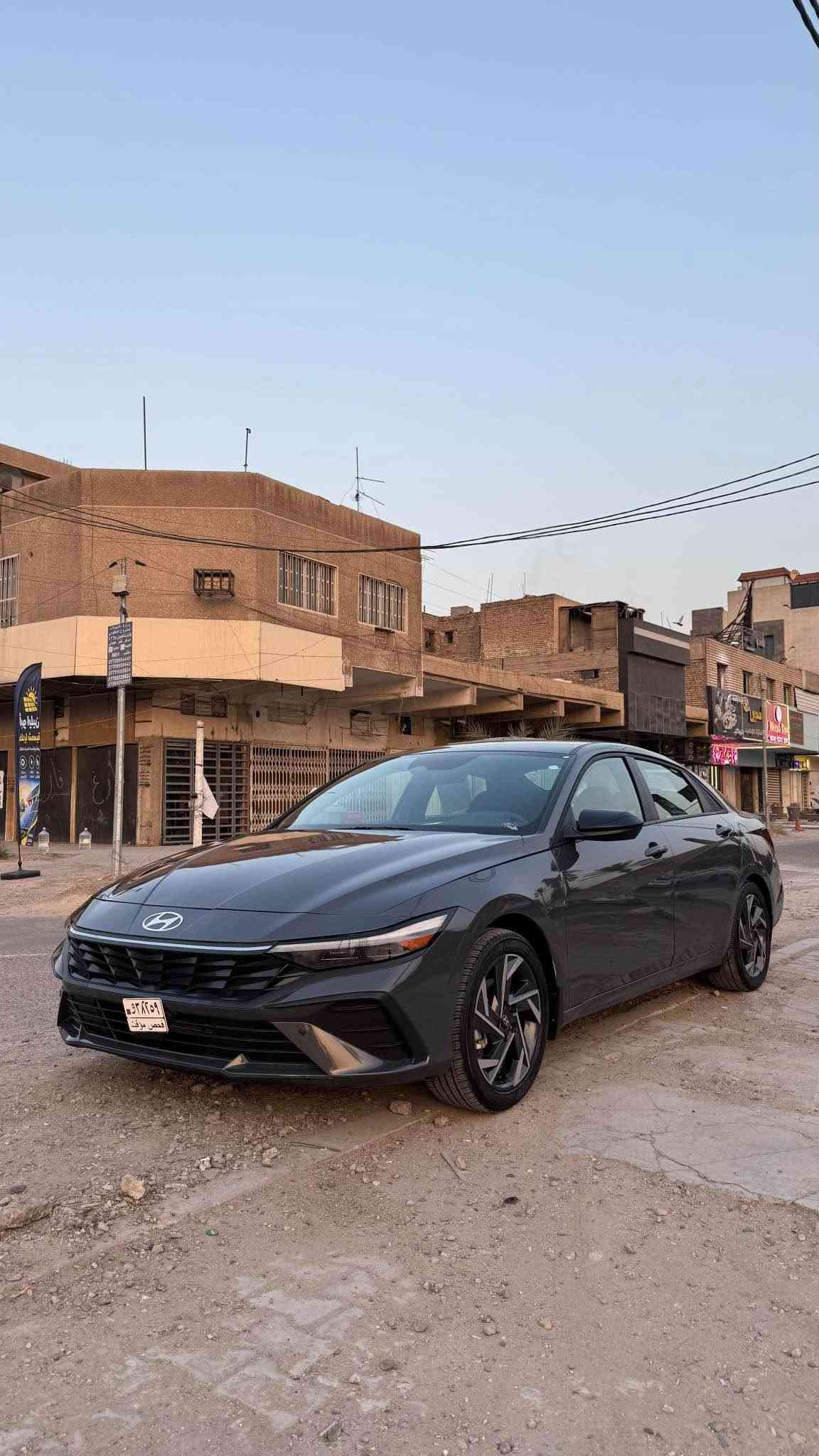 النترا 2025 فول عده الفتحه

بصمه 

تشغيل عن بعد 

محرك 2000دووش 

رادار امامي 

رادارات جانبيه 

فول تحكم ستيرن 

مود درايف 

شاشه لمس 

كامراه دواره

كاميرة 360 درجه 

لايت زنون 

نظام ترحيب اثناء الاقتراب 

السيارة ماشيه 900 بعدها زيرو 

حادثها جاملغ وبنيد تبديل اصلي 

السيارة بدون رقم 

*********** بغداد, العراق
